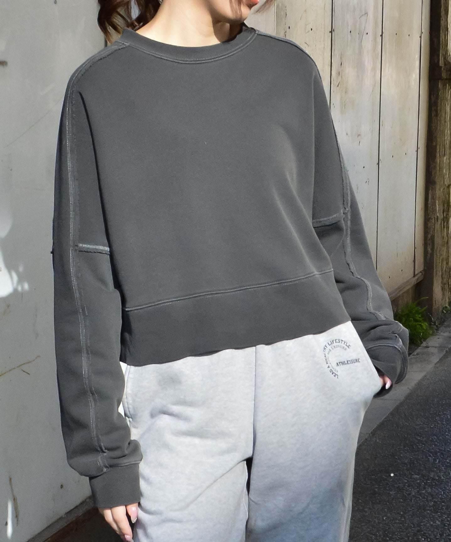 スピリトーゾ Spiritoso 裏毛ピグメントラグランクロップドスウェット