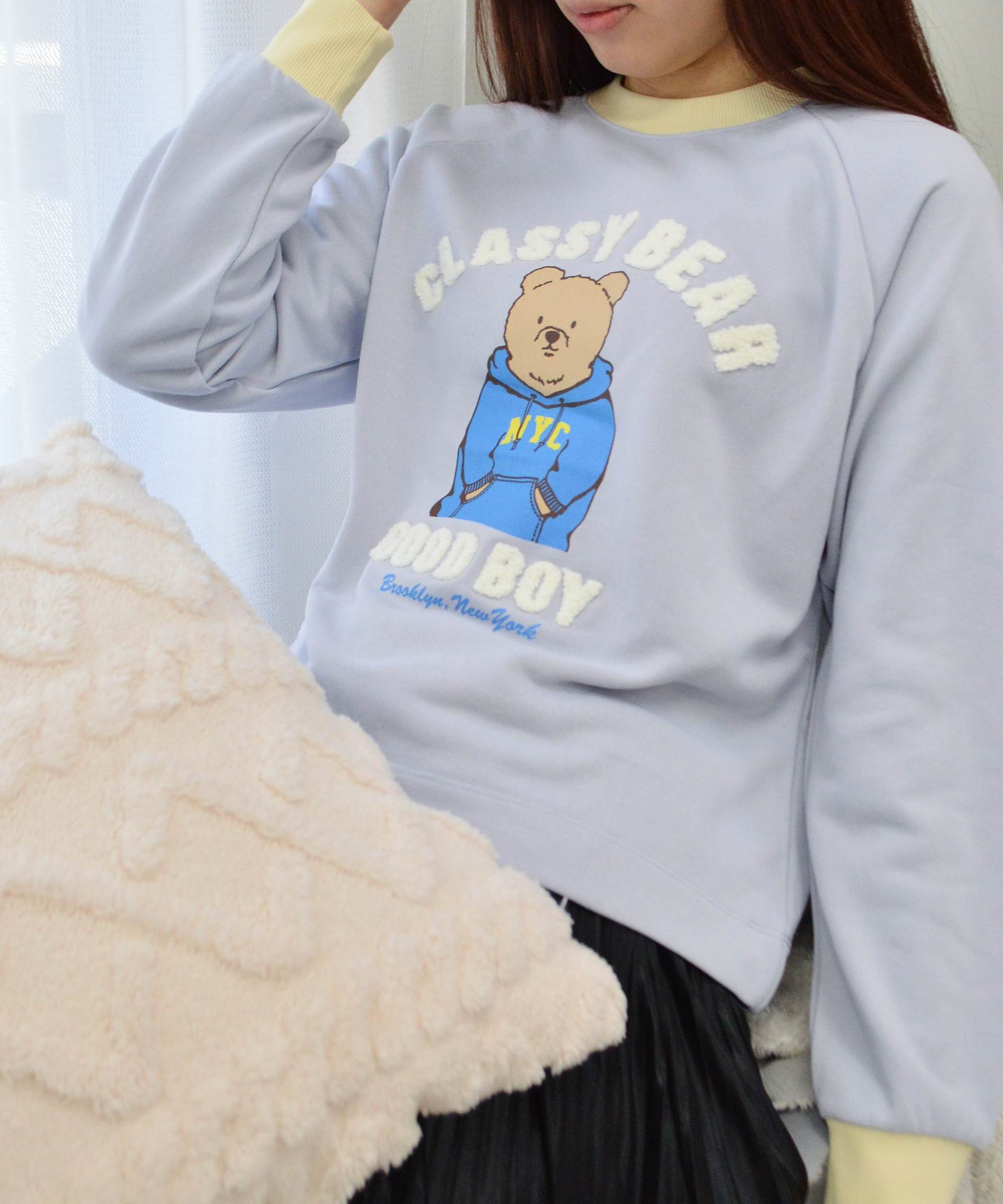Spiritoso Bear Print Raglan Sweatshirt