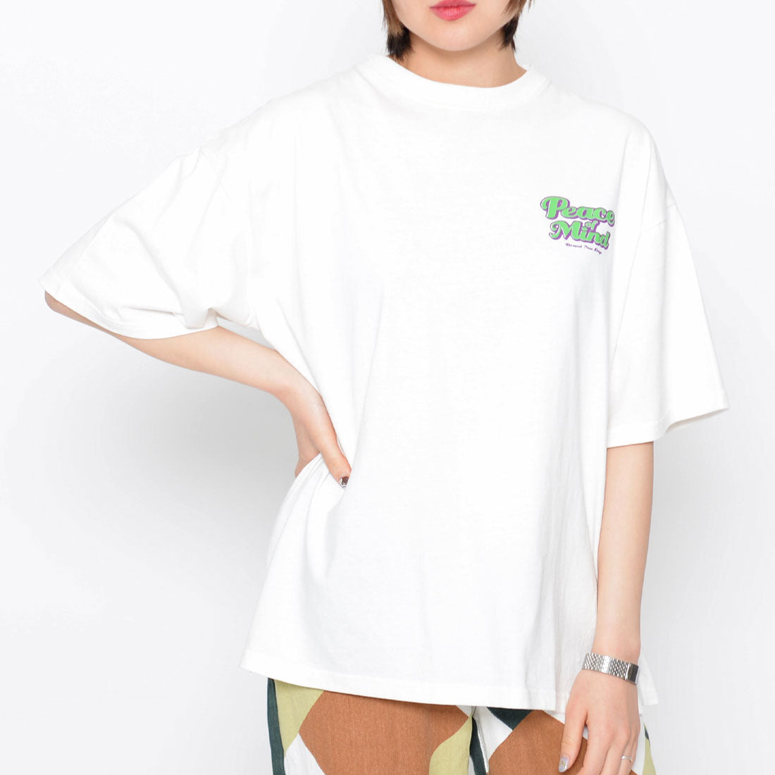 スピリトーゾ Spiritoso Peace Mind ラメプリントロゴTシャツ