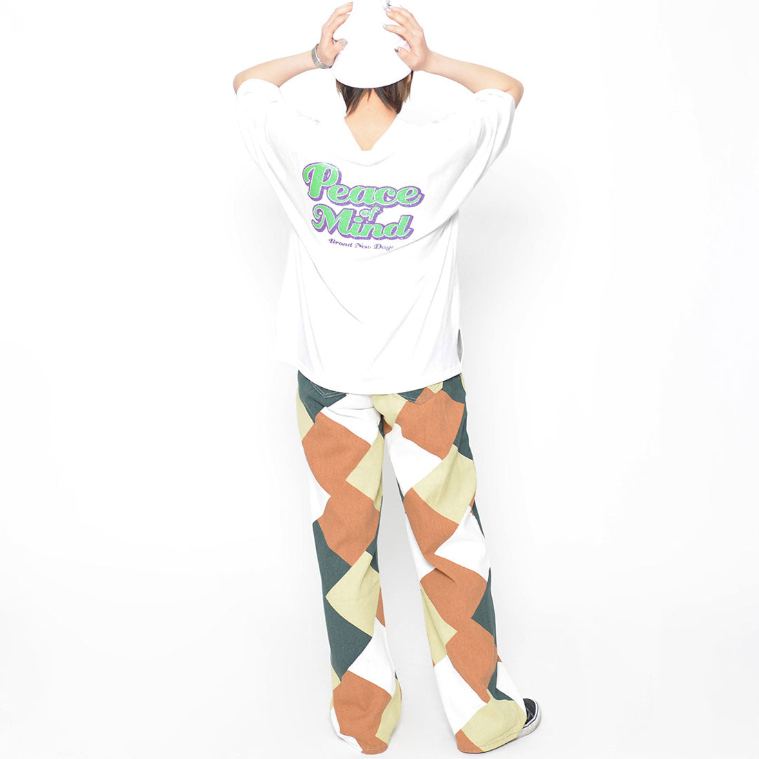 スピリトーゾ Spiritoso Peace Mind ラメプリントロゴTシャツ