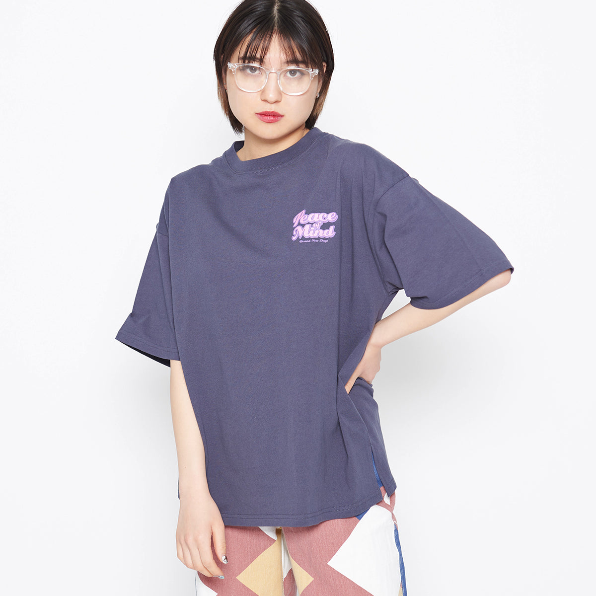 スピリトーゾ Spiritoso Peace Mind ラメプリントロゴTシャツ