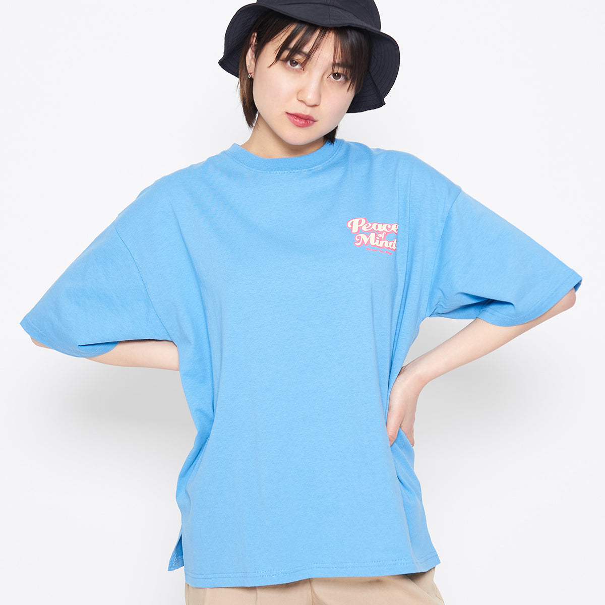 スピリトーゾ Spiritoso Peace Mind ラメプリントロゴTシャツ