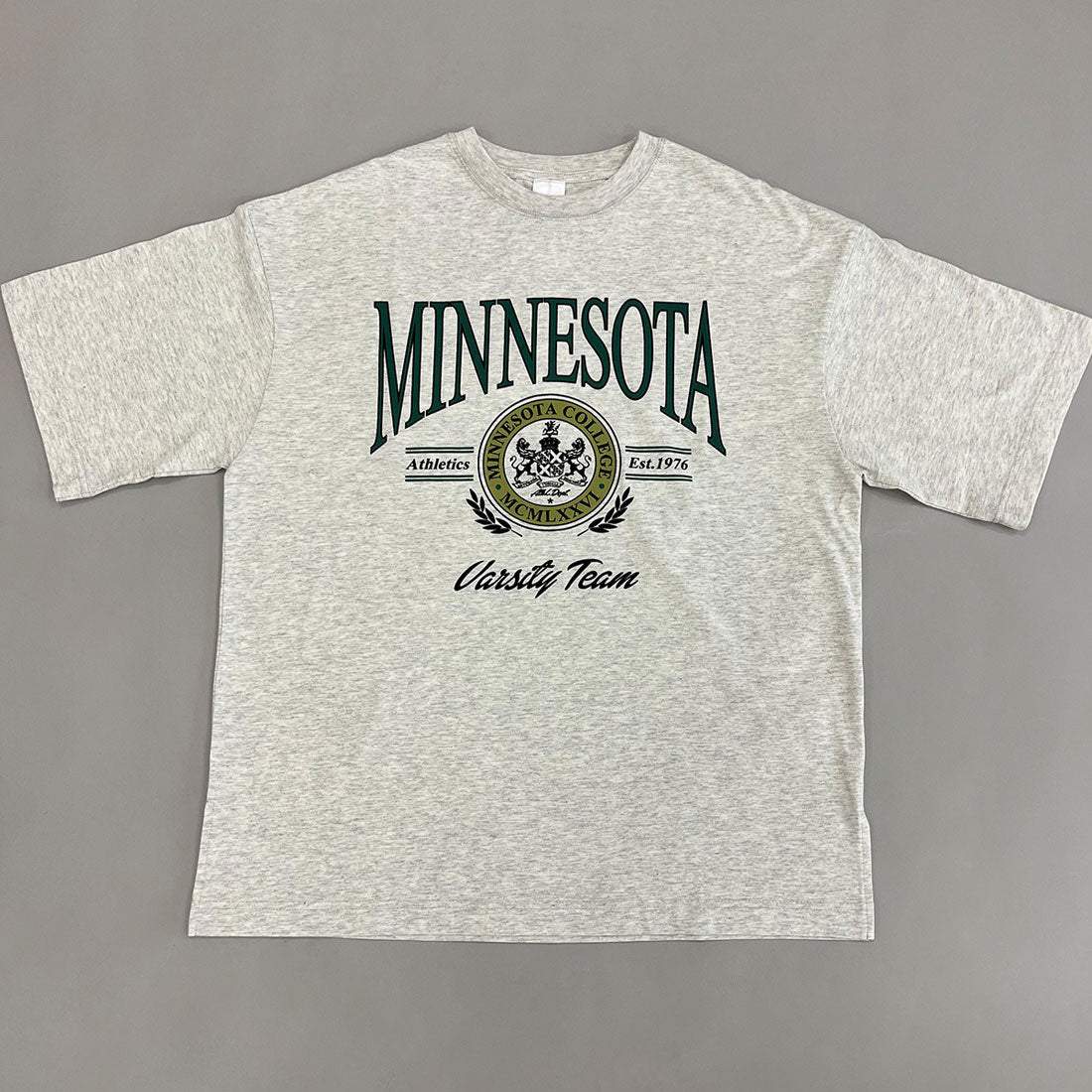 スピリトーゾ Spiritoso MINESOTAカレッジロゴTシャツ