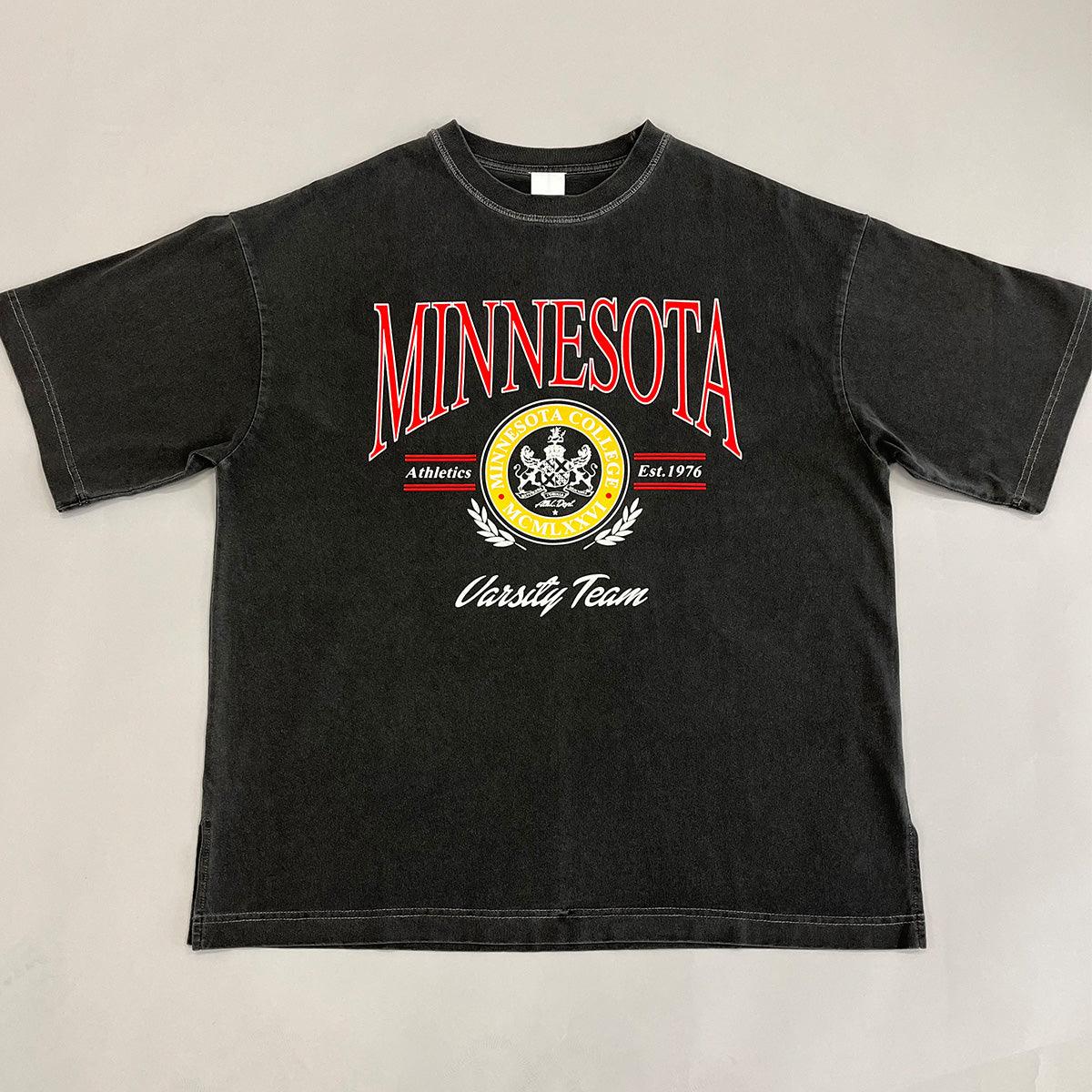 スピリトーゾ Spiritoso MINESOTAカレッジロゴTシャツ