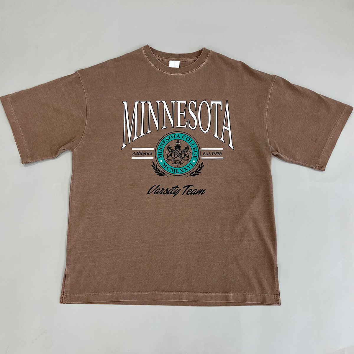 スピリトーゾ Spiritoso MINESOTAカレッジロゴTシャツ