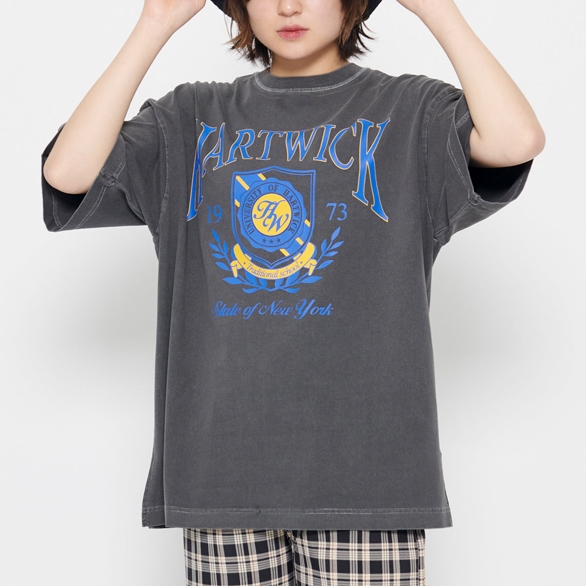 スピリトーゾ Spiritoso HARTWICK カレッジロゴTシャツ