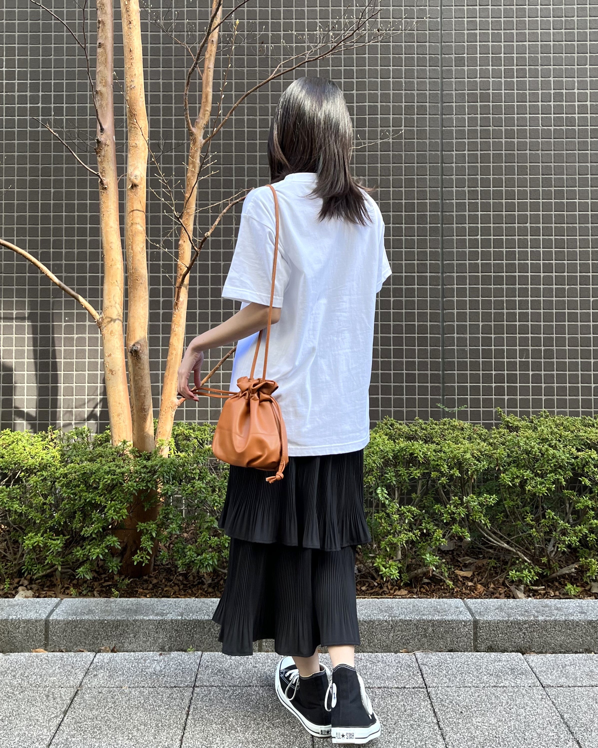 スピリトーゾ Spiritoso AMOUR 花柄プリントTシャツ (ブラック) ブラック