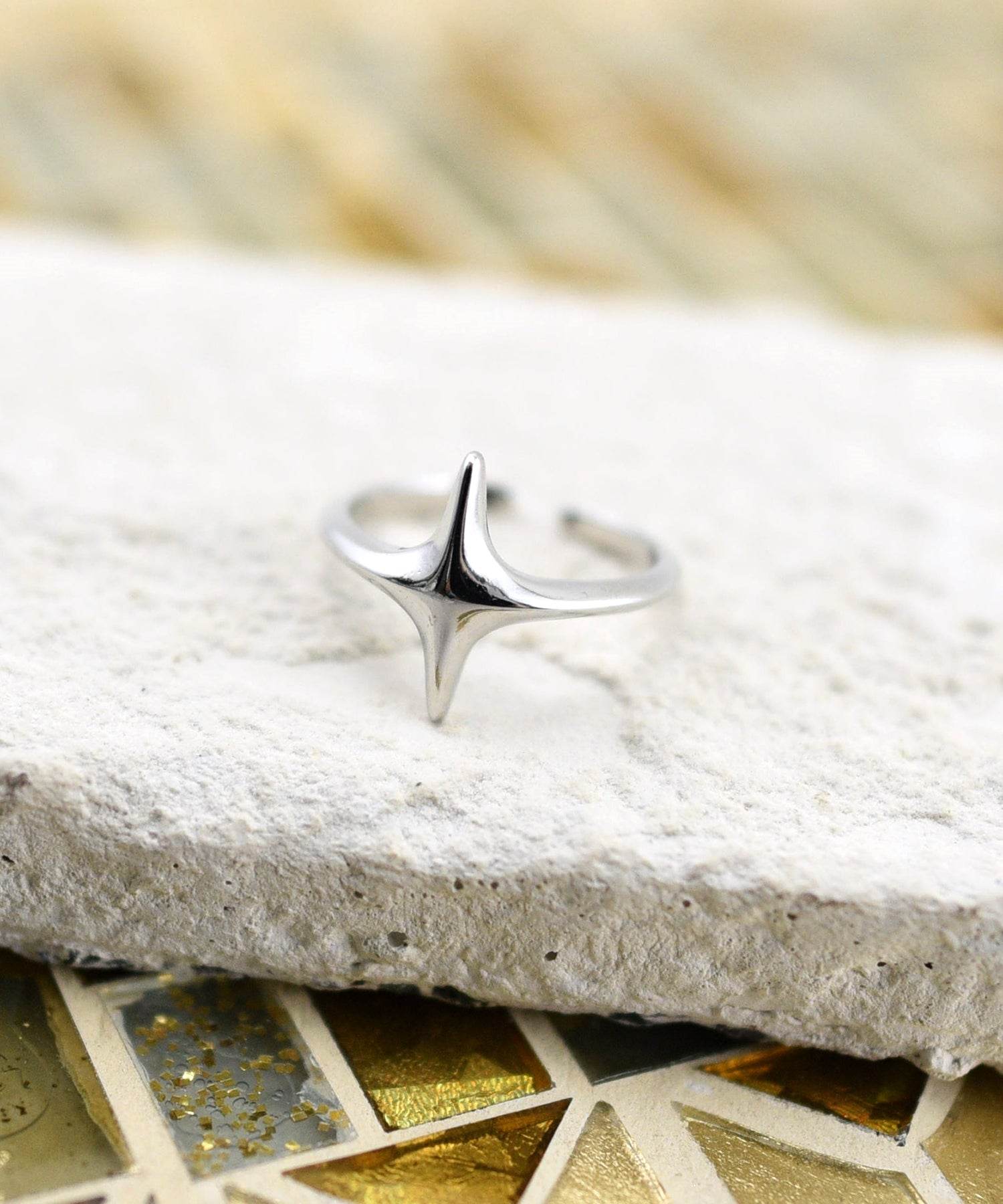 Styro Nickel-Free Metal Shine Ring