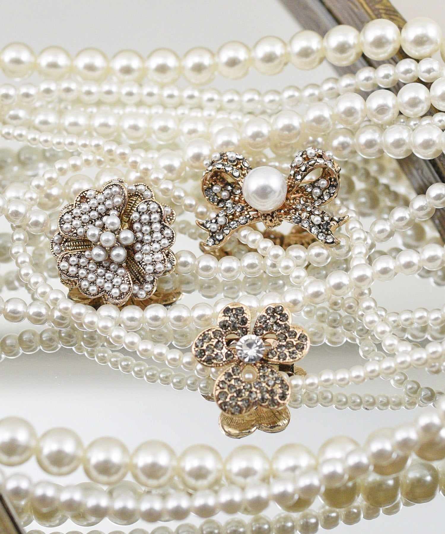Styiro Antique Bijou Brooch Set