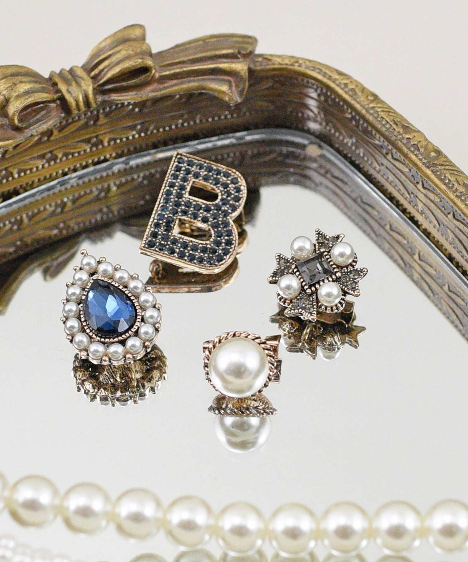 Styiro Antique Bijou Brooch Set