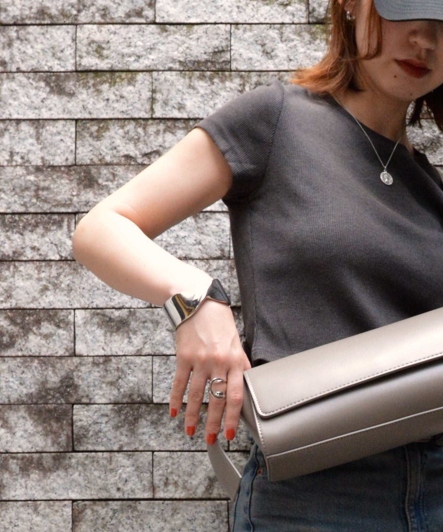 スタイロ styiro ニッケルフリー リボンクリップバングル (シルバー) シルバー