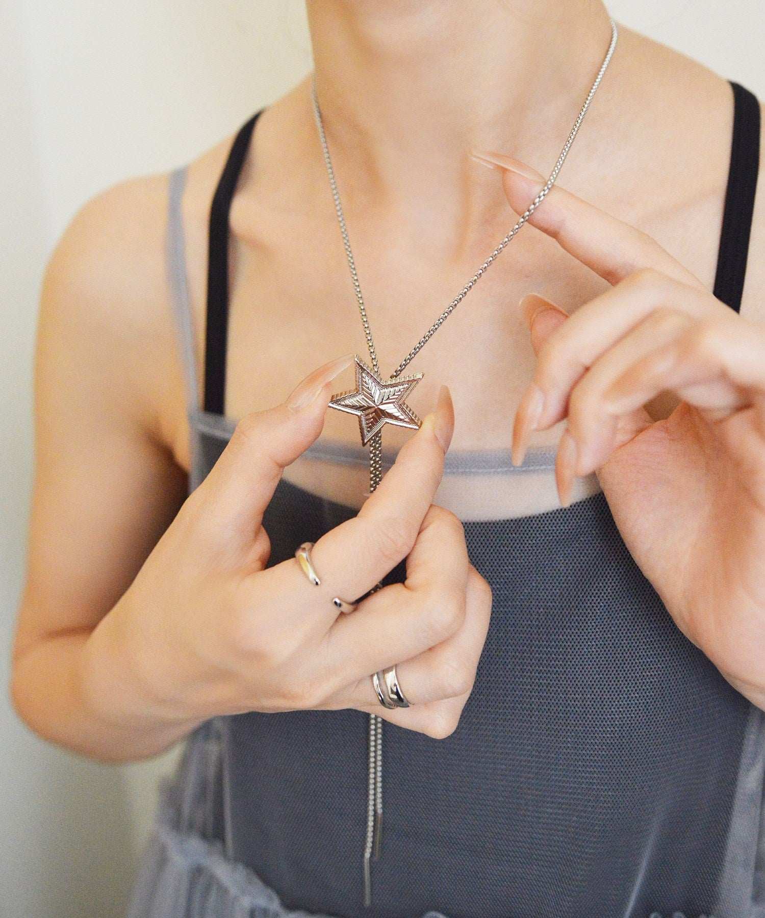 スタイロ styiro ニッケルフリー スターメタルループタイ ネックレス (シルバー) シルバー