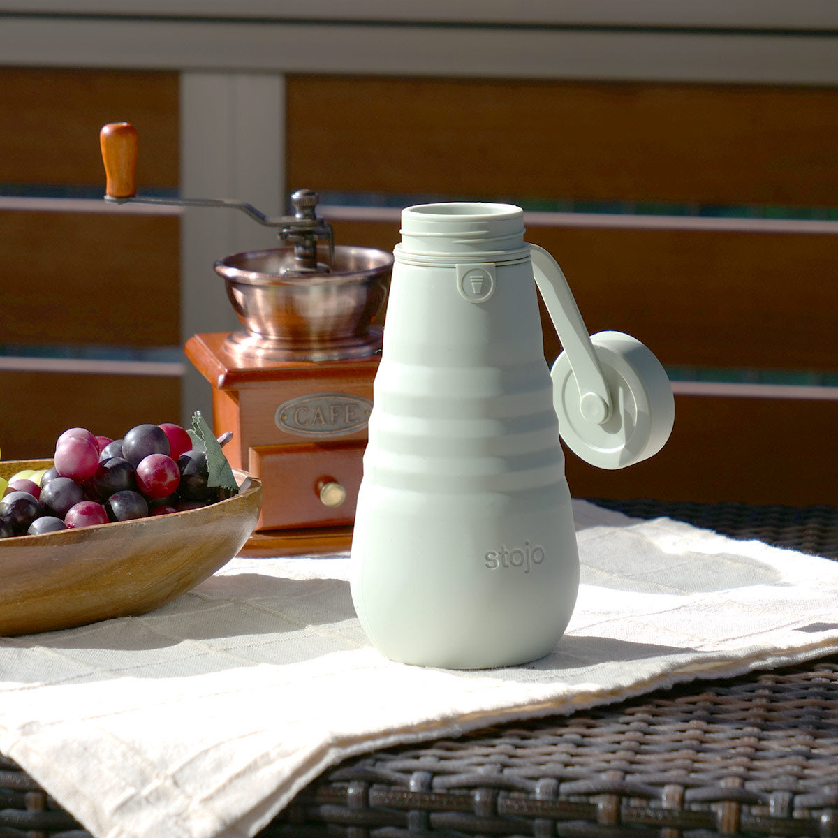 Water Bottle 590ml Screw Dishwasher Microwave Safe 【Non-returnable item】