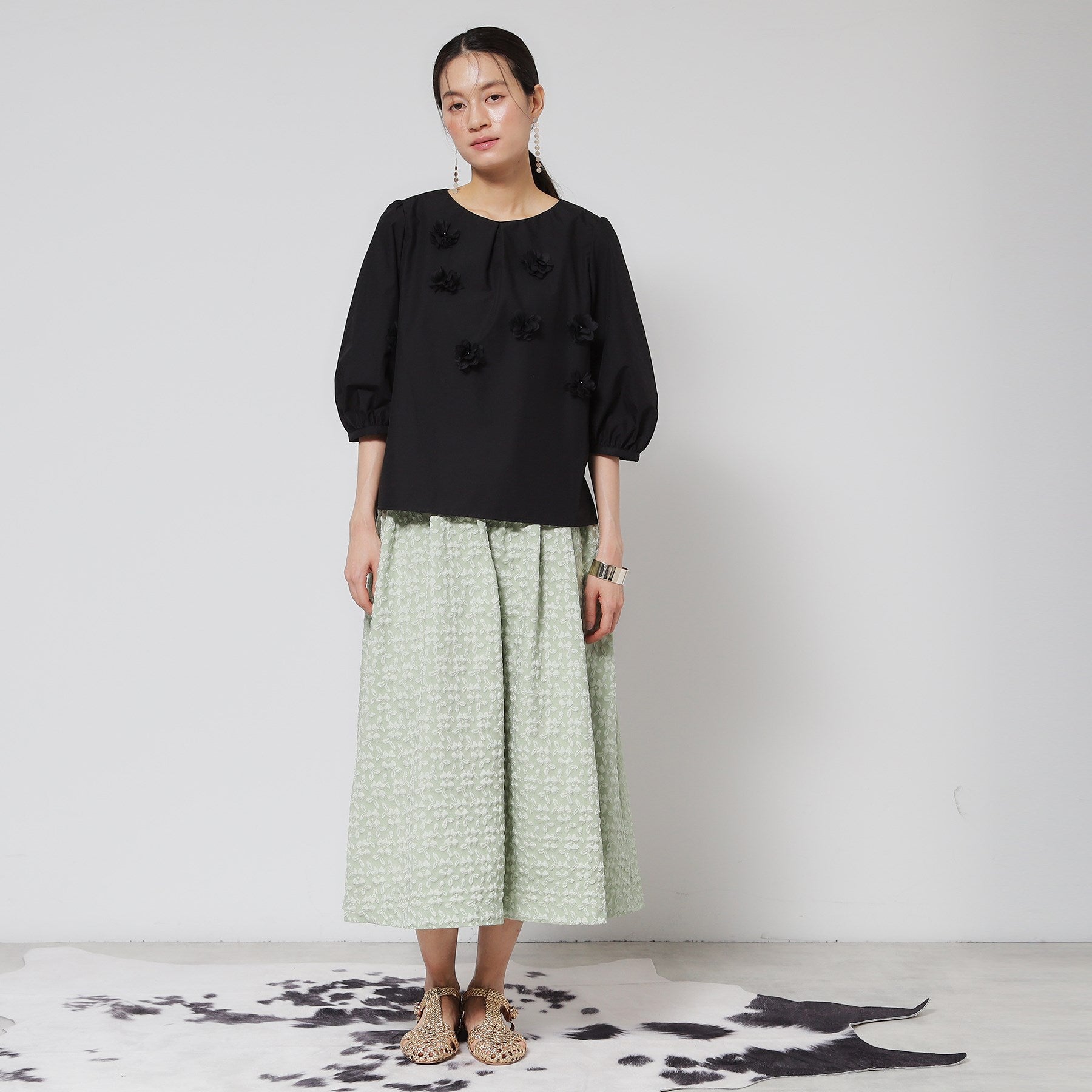 スーナウーナ SunaUna 【ハンドクラフト/フラワーモチーフ】パフスリーブブラウス (ピンク(071)) ピンク(071)