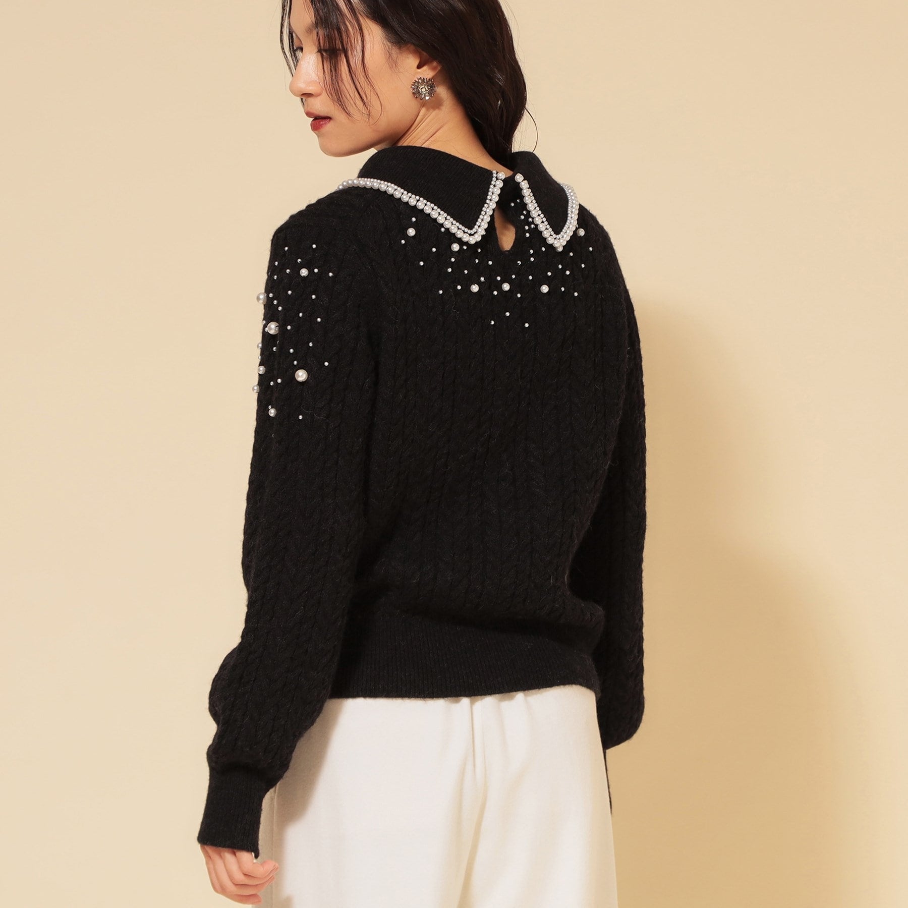 スーナウーナ SunaUna 【COLLECTION LINE】衿付きパール調ニット (ブラック(019)) ブラック(019)