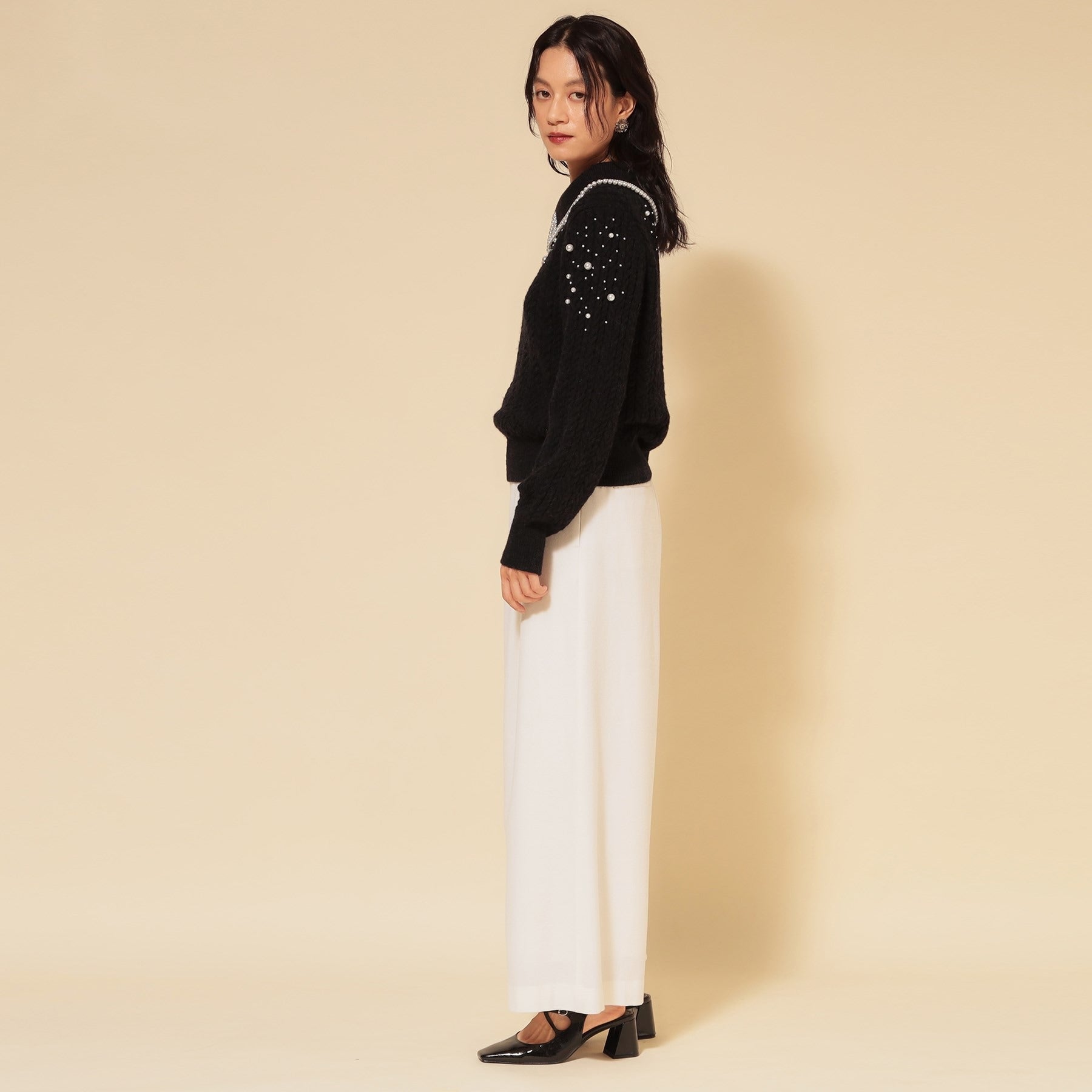 スーナウーナ SunaUna 【COLLECTION LINE】衿付きパール調ニット (ブラック(019)) ブラック(019)
