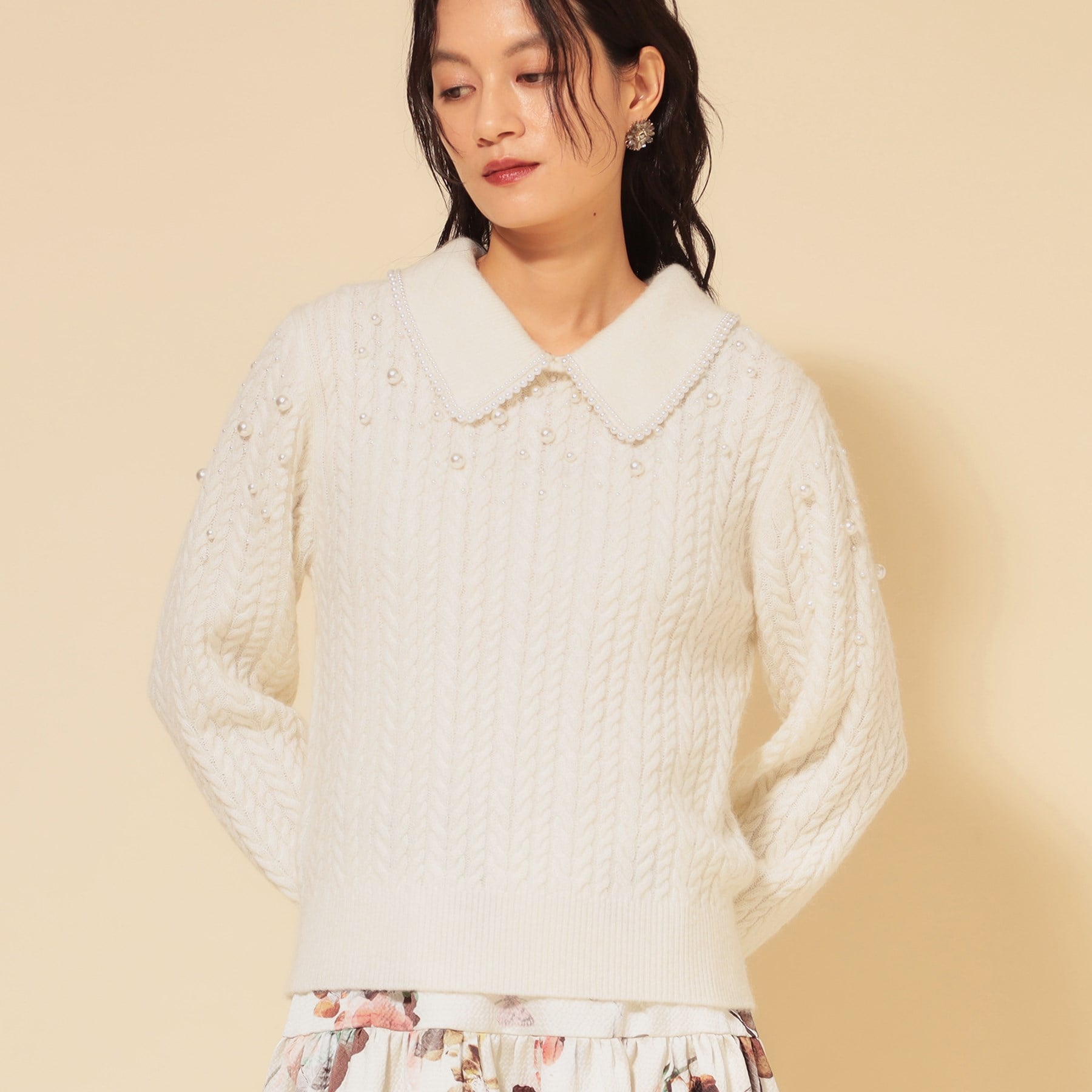 スーナウーナ SunaUna 【COLLECTION LINE】衿付きパール調ニット (ブラック(019)) ブラック(019)