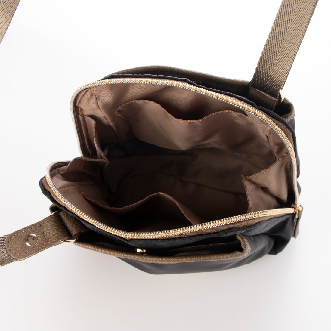 タビコモノ TabiKomono TB撥水軽量ナイロン三層ミニショルダー