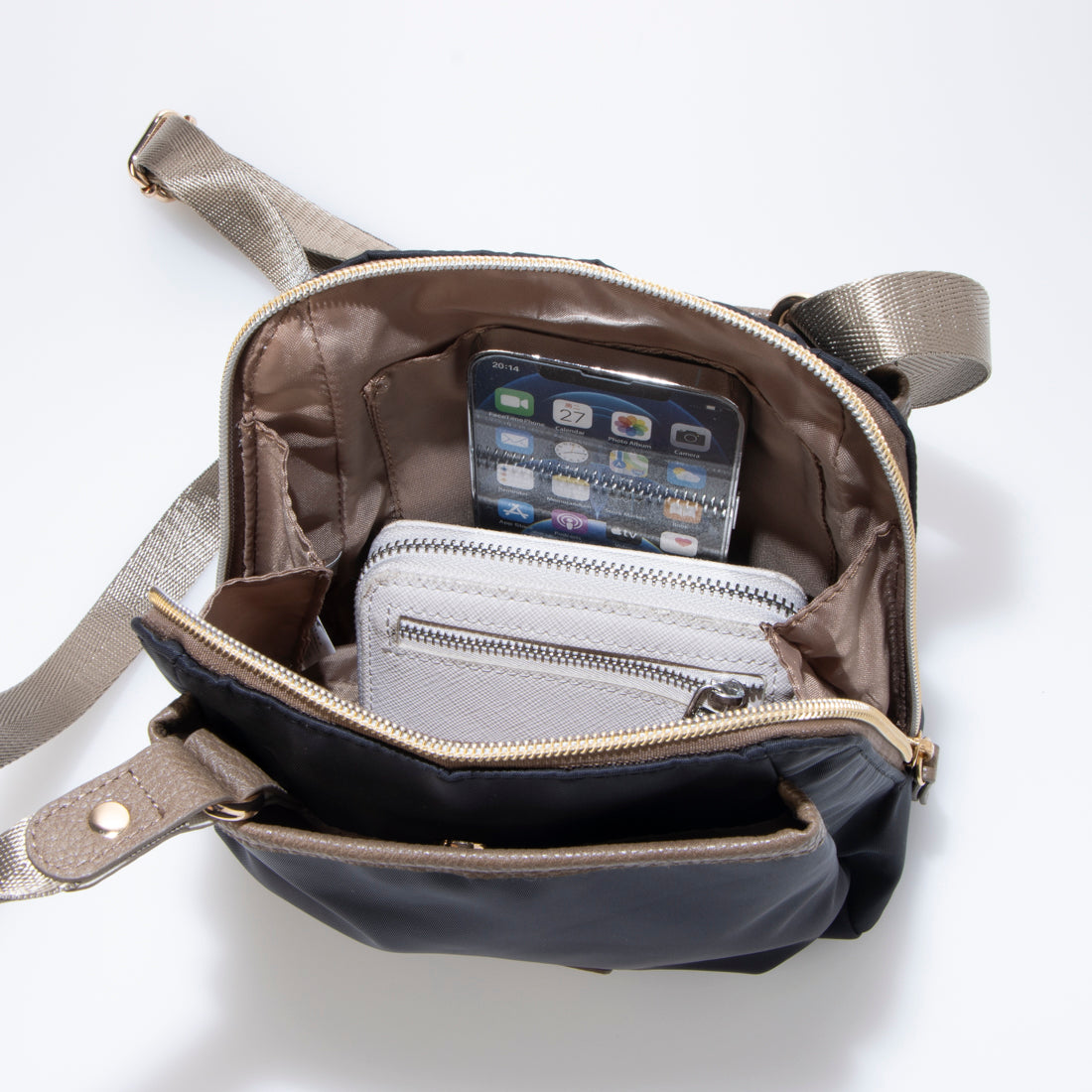 タビコモノ TabiKomono TB撥水軽量ナイロン三層ミニショルダー