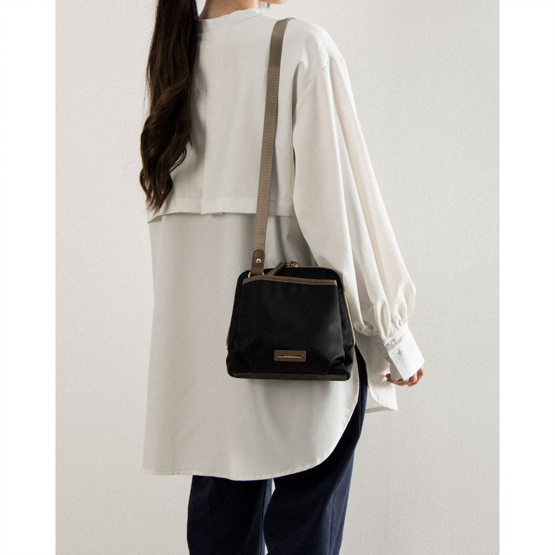 タビコモノ TabiKomono TB撥水軽量ナイロン三層ミニショルダー