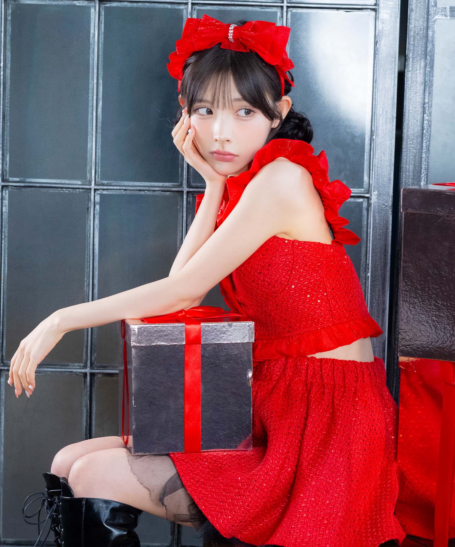 Tika Santa Cos 3-piece set Frill shoulder bust lace-up design tweed glitter separate flare skirt Santa cosplay dress 【Non-returnable item】