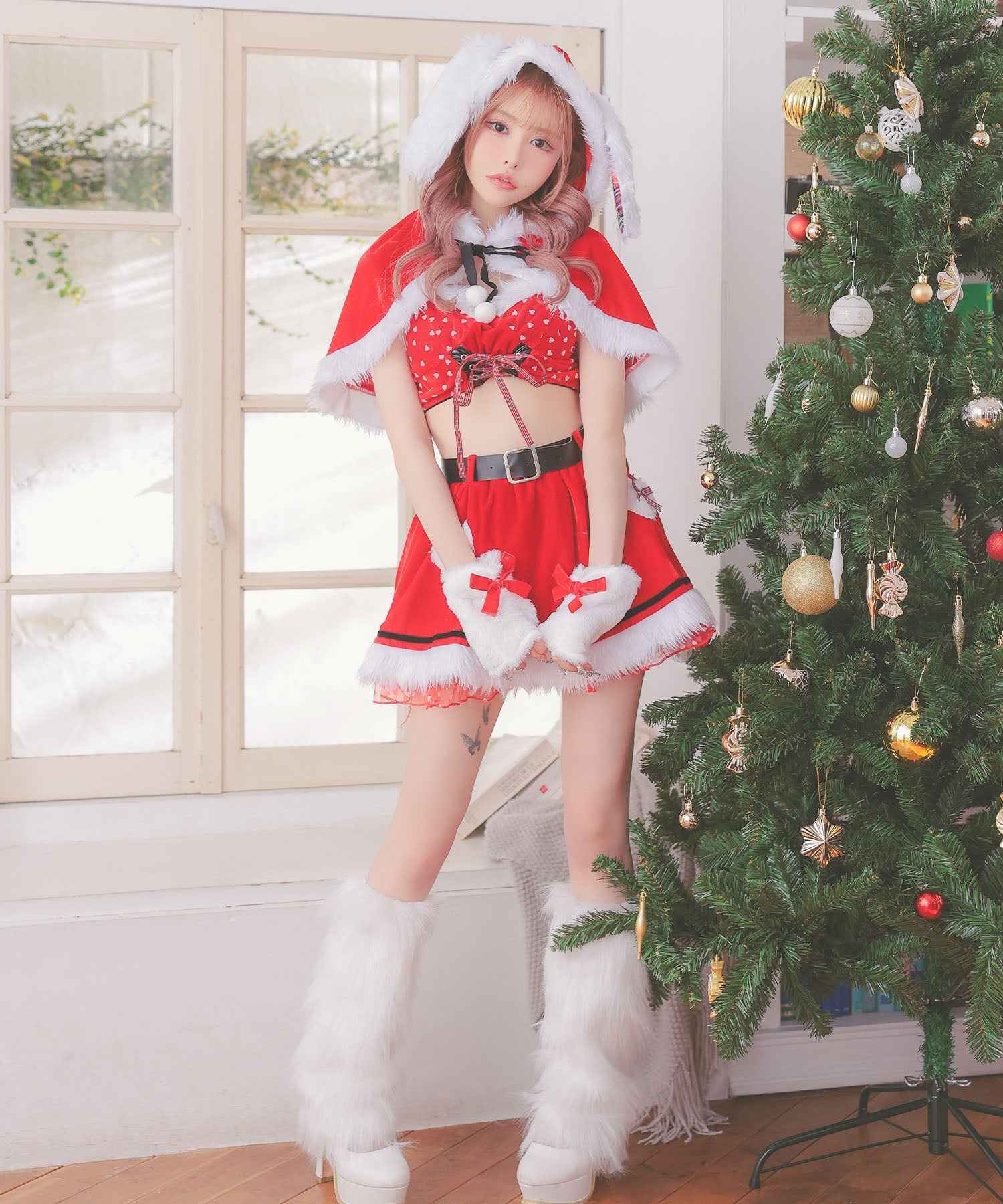 Tika Santa Cosplay 5-piece set with cape, lovely ribbon flared skirt, tartan check, droopy ear bunny animal Santa costume
