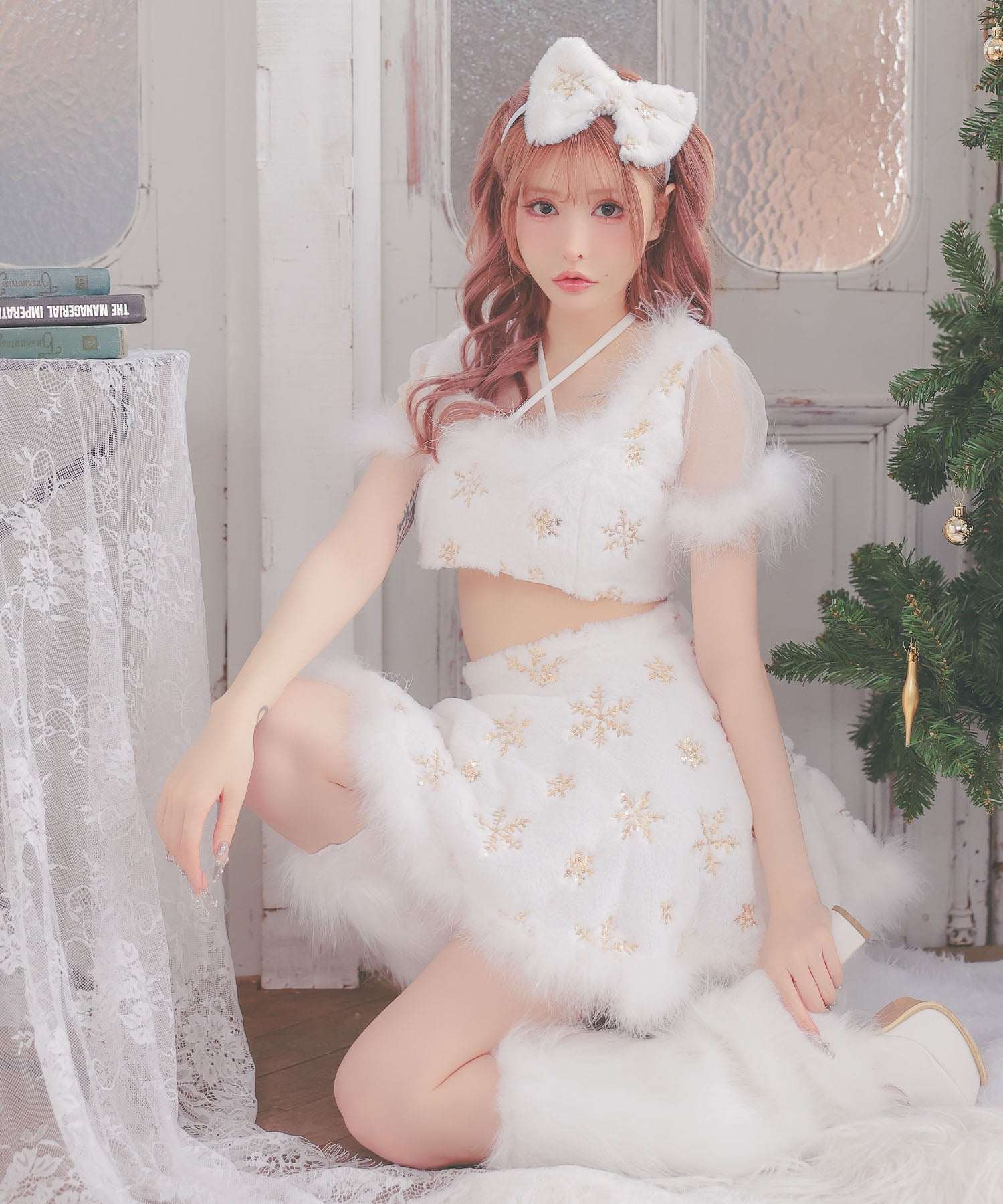 蒂卡 Tika 聖誕老人服 3件套 十字領緞帶露肚子分體喇叭裙毛茸茸亮片雪人聖誕角色扮演裙