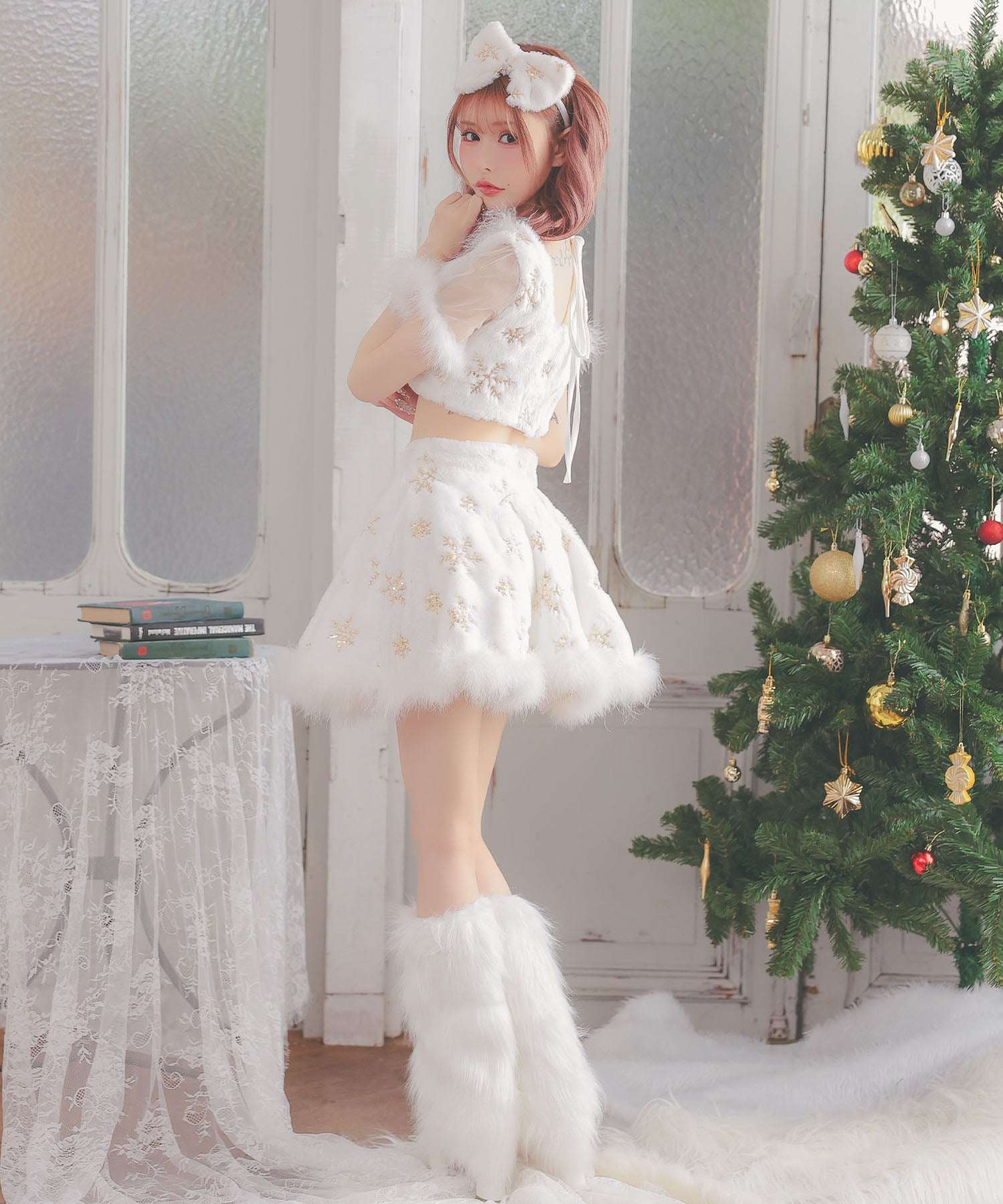 蒂卡 Tika 聖誕老人服 3件套 十字領緞帶露肚子分體喇叭裙毛茸茸亮片雪人聖誕角色扮演裙