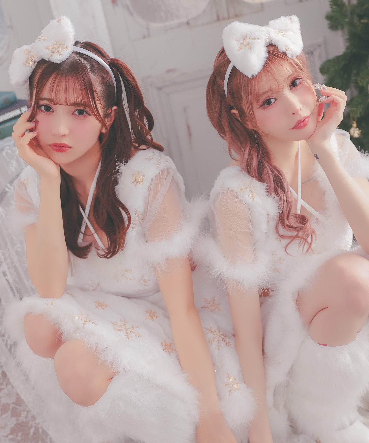 蒂卡 Tika 聖誕老人服 3件套 十字領緞帶露肚子分體喇叭裙毛茸茸亮片雪人聖誕角色扮演裙