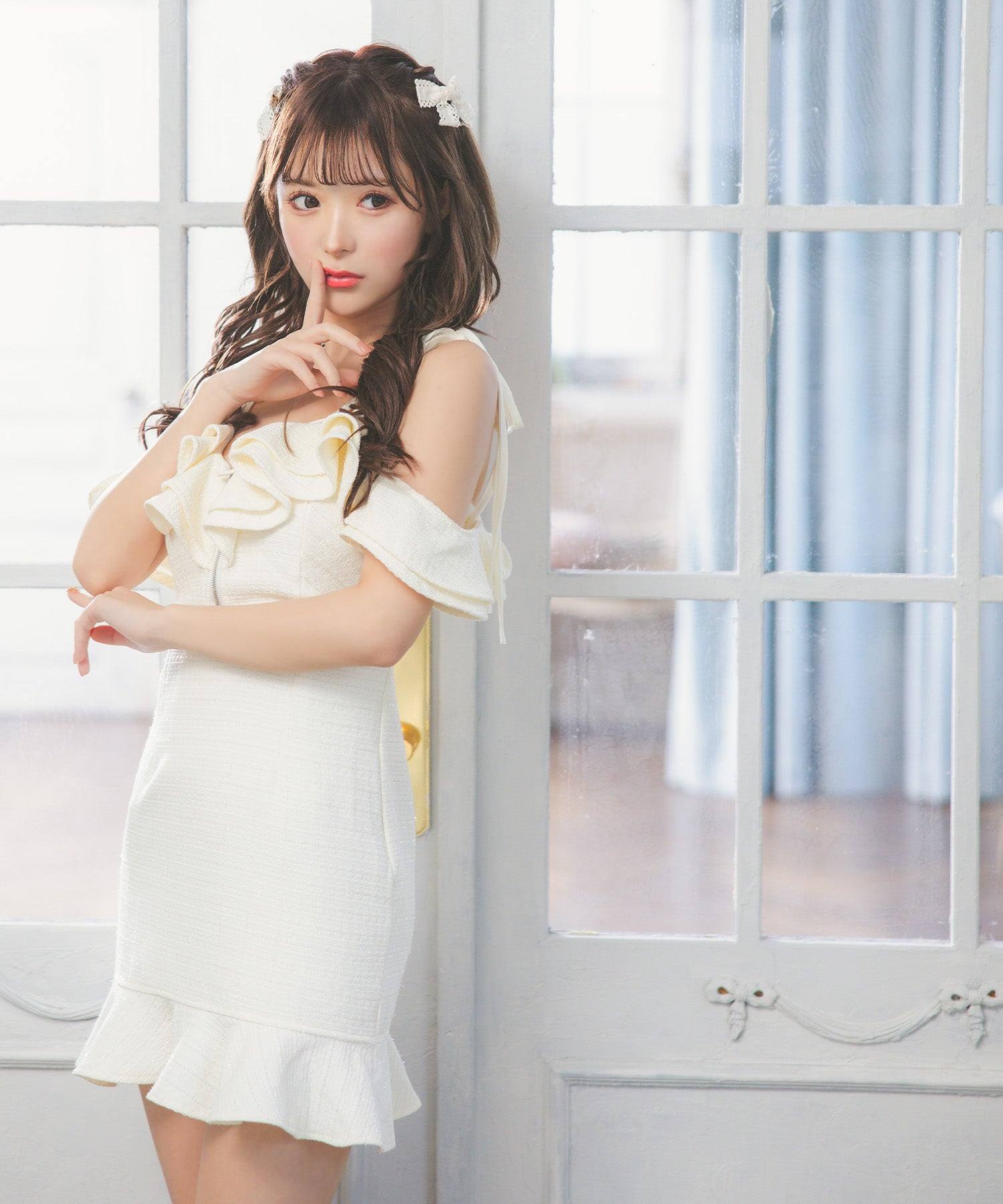 ティカ Tika キャバドレス リボンショルダー胸元フリルジップツイード肩あきタイトミニドレス