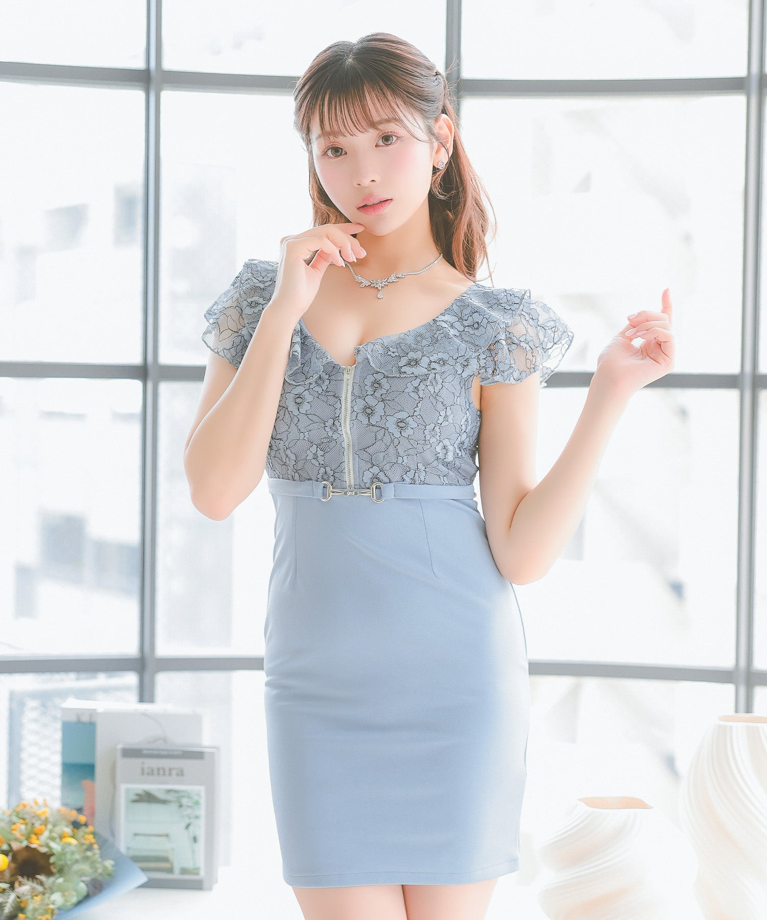 ティカ Tika キャバドレス 半袖フリル袖フラワーレースバストジップウエストベルト切り替えタイトミニドレス (Sサイズ~XXLサイズ) (ダスティブルー) ダスティブルー