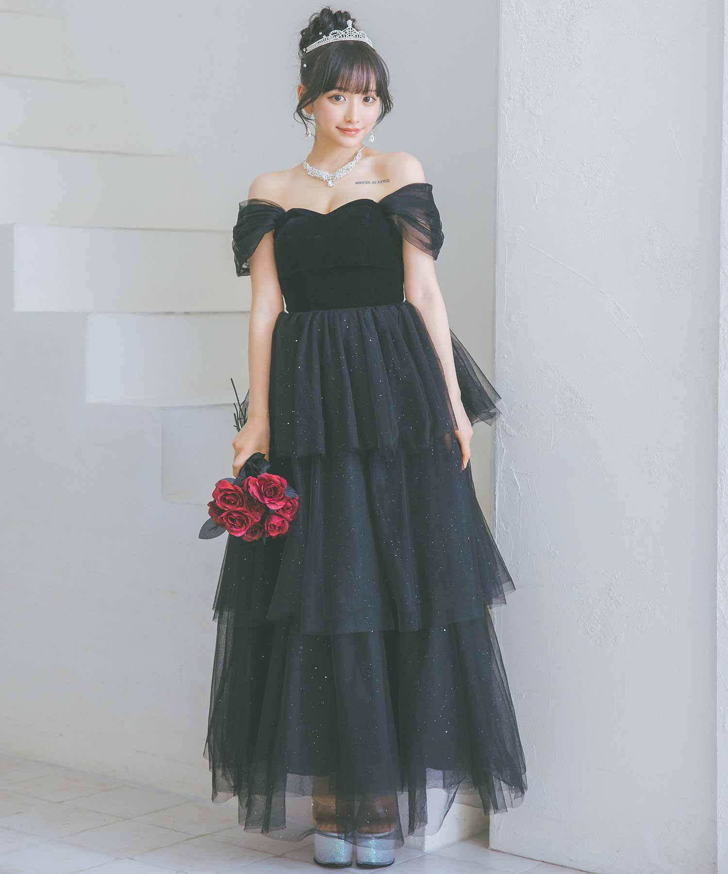 ティカ Tika キャバドレス ゴージャスラインストーン付きキャミソールスリットストレッチタイトロングドレス (Sサイズ~Lサイズ) (ブラック) ブラック