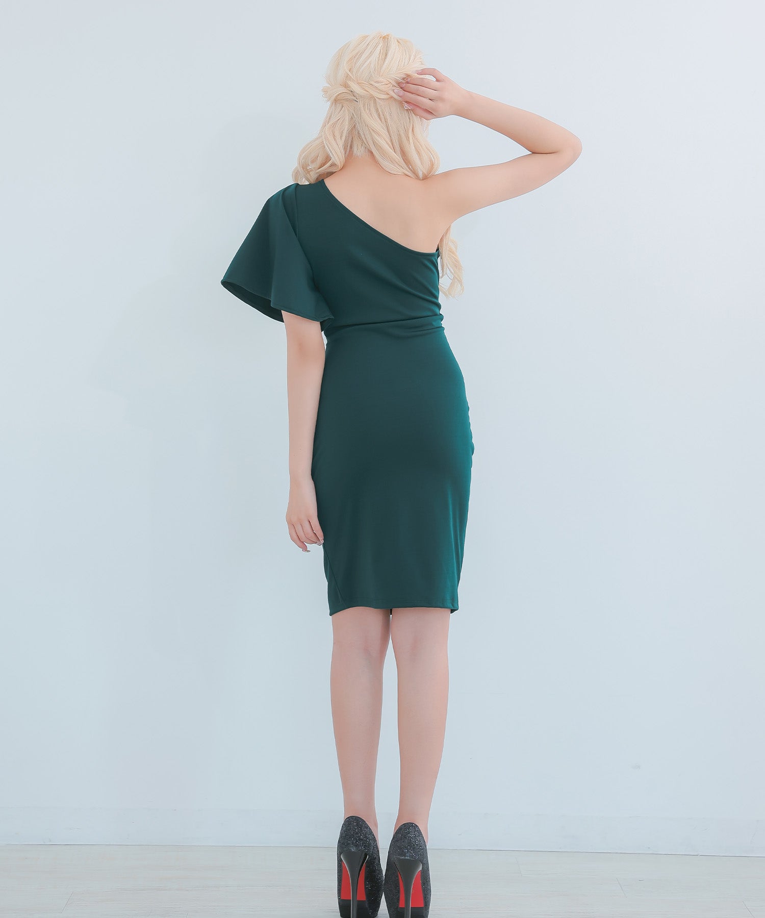 ティカ Tika キャバドレス フリル袖ギャザーデザインワンショルダータイトミニプチプラドレス (Sサイズ~XLサイズ) (グリーン) グリーン