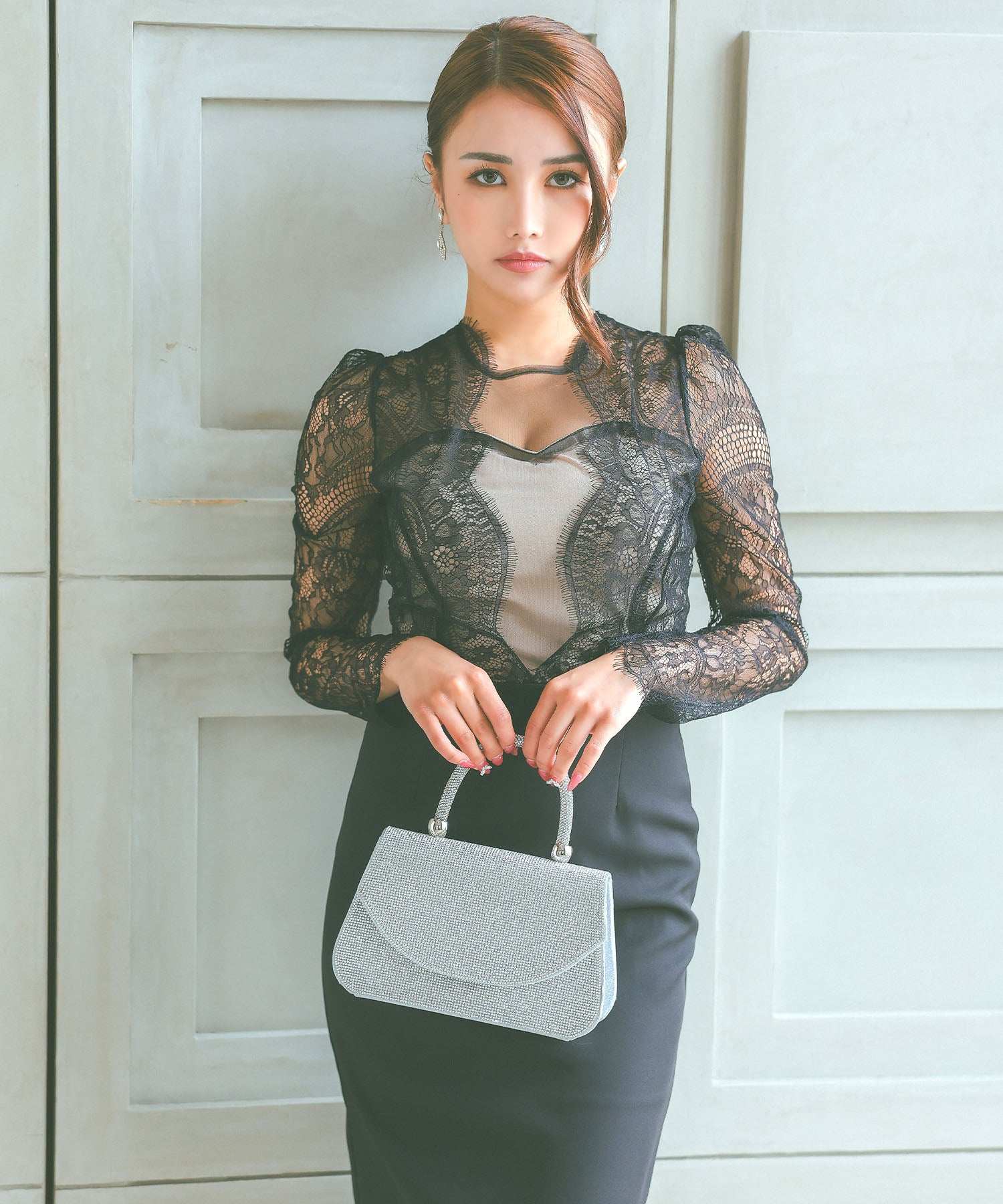 ティカ Tika キャバドレス タイト 膝丈ドレス 袖あり スカラップレース 大人 上品 ストレッチ 長袖 (ブラック) ブラック