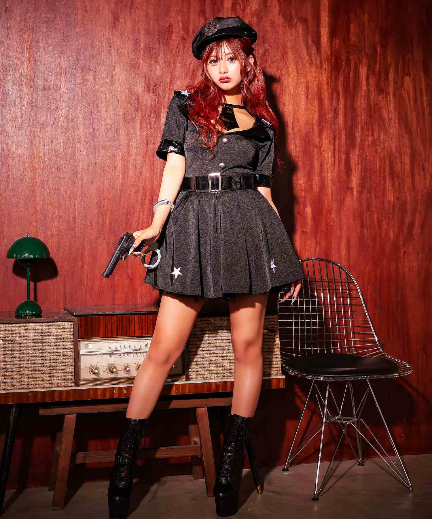 ティカ Tika コスプレ セクシー ポリス 星ワッペン付き 体型カバー フレアスカート 5点セット ハロウィン (ブラック) ブラック