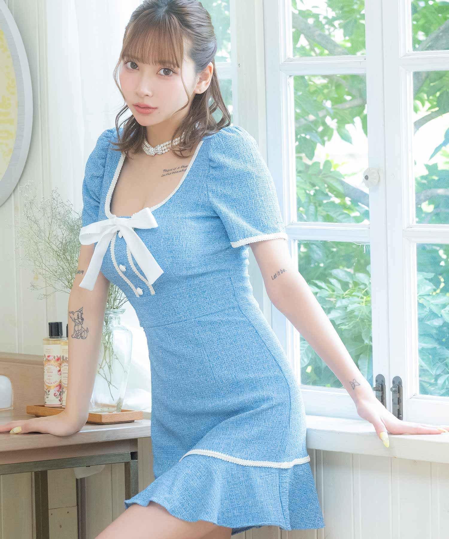 Tika Korean Fashion Gray Dress Tight Mini Dress Elegant Stretch Short  Sleeve Neck Ribbon Puff Sleeve Hem Frill Square Neck Piping Lace