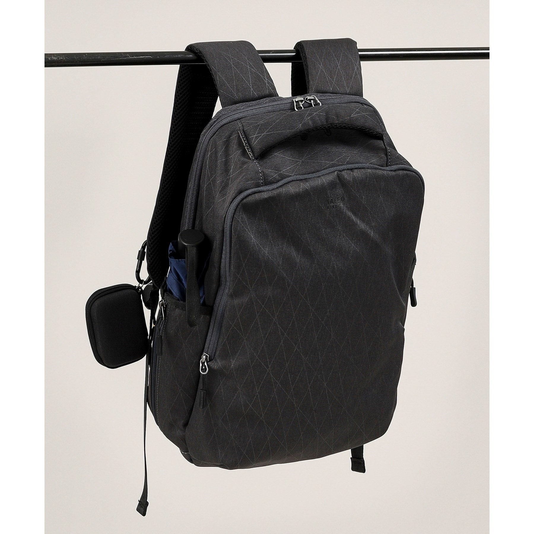 TAKEO KIKUCHI TAKEO KIKUCHI 【多功能・輕量】影子線 背包