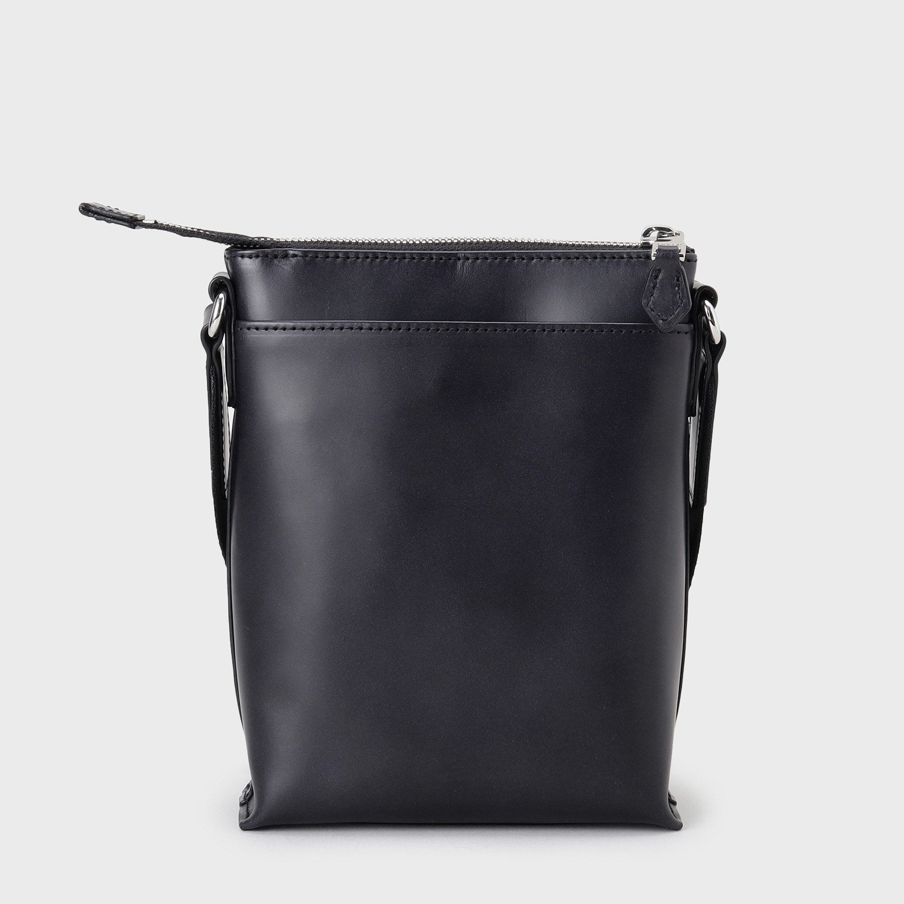 タケオキクチ TAKEO KIKUCHI ヘビタンレザーミニショルダー (ブラック(019)) ブラック(019)