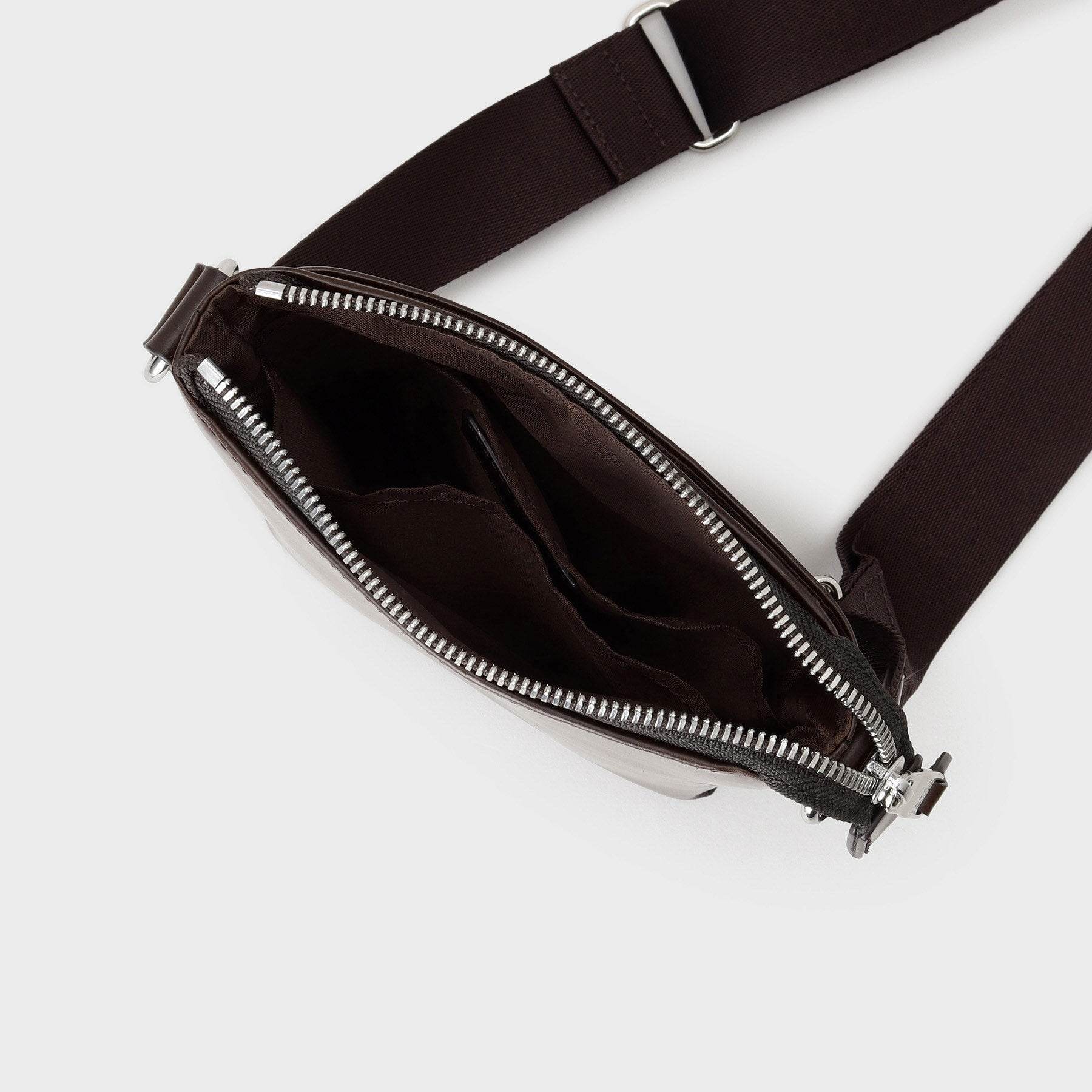 タケオキクチ TAKEO KIKUCHI ヘビタンレザーミニショルダー (ブラック(019)) ブラック(019)