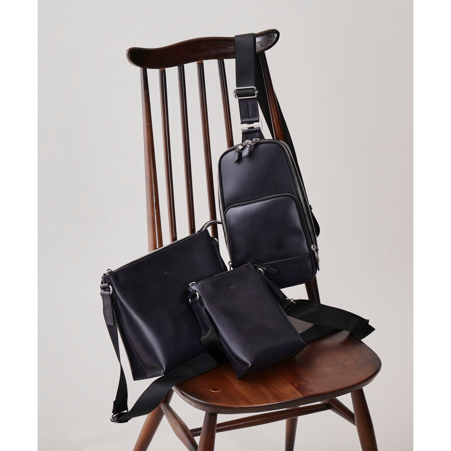 タケオキクチ TAKEO KIKUCHI ヘビタンレザーミニショルダー (ブラック(019)) ブラック(019)