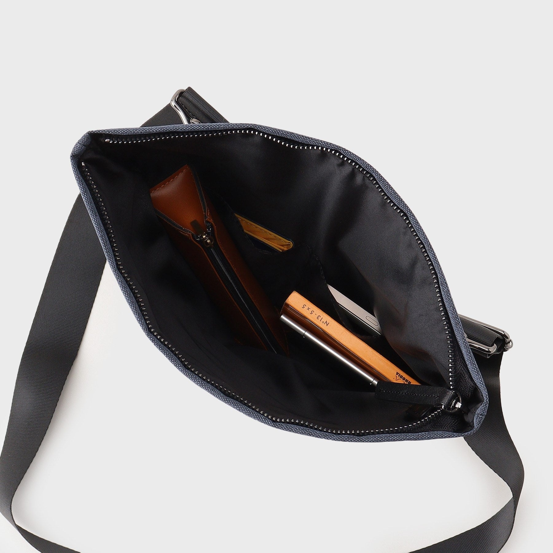 タケオキクチ TAKEO KIKUCHI 【2WAY】ショルダー クラッチバッグ (ブラウン(044)) ブラウン(044)