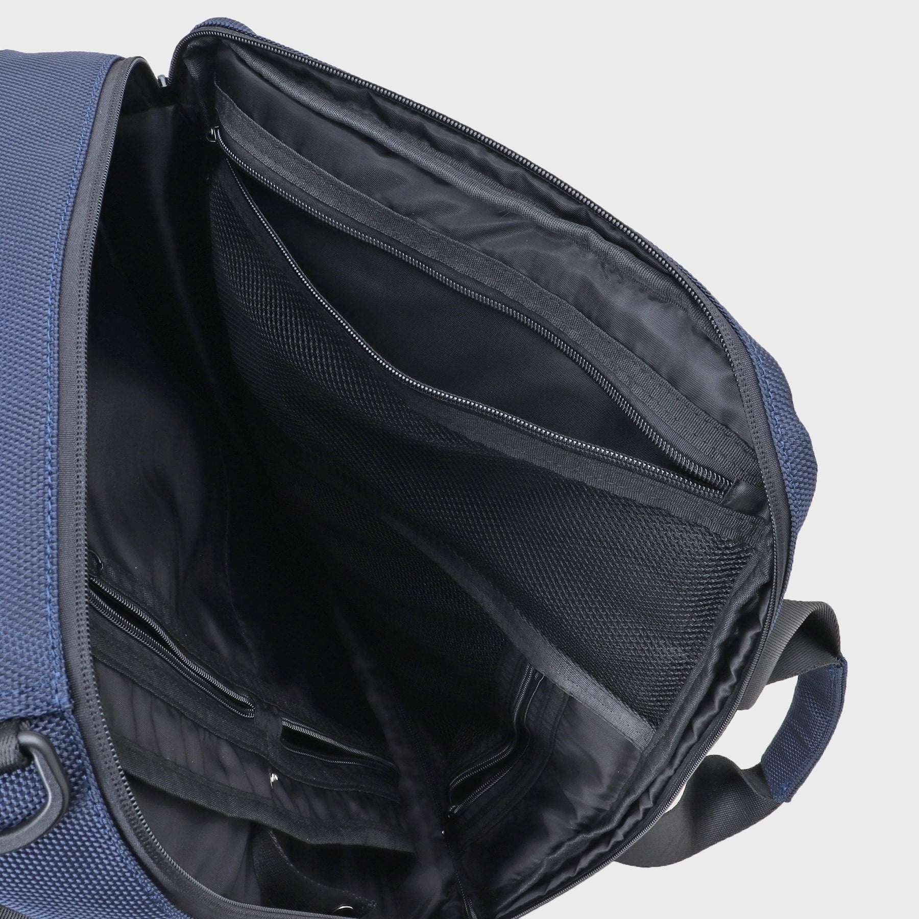 タケオキクチ TAKEO KIKUCHI 【3WAY】ラージキャパシティ バッグ (ブラック(019)) ブラック(019)