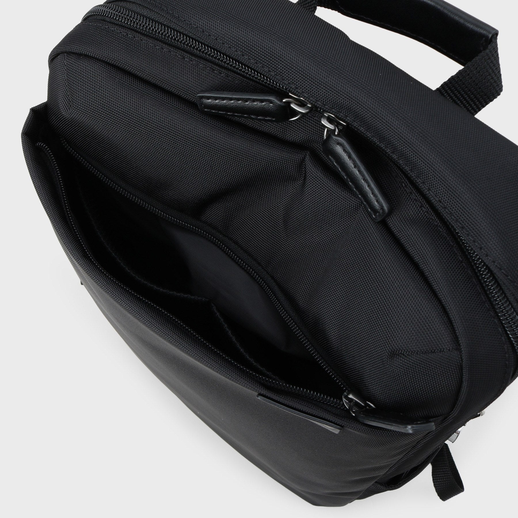 タケオキクチ TAKEO KIKUCHI 【マルシェトート、パスケース、ガジェットポーチ付き】オールインテックパック (ブラック(019)) ブラック(019)