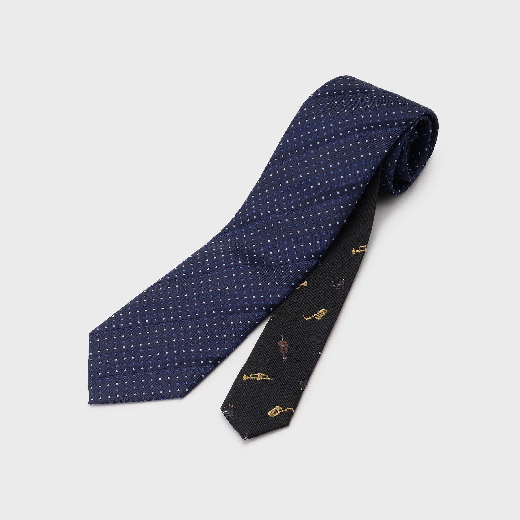 タケオキクチ TAKEO KIKUCHI JAZZ柄ネクタイ&サックスデザインタイバーBOX (ネイビー(394)) ネイビー(394)