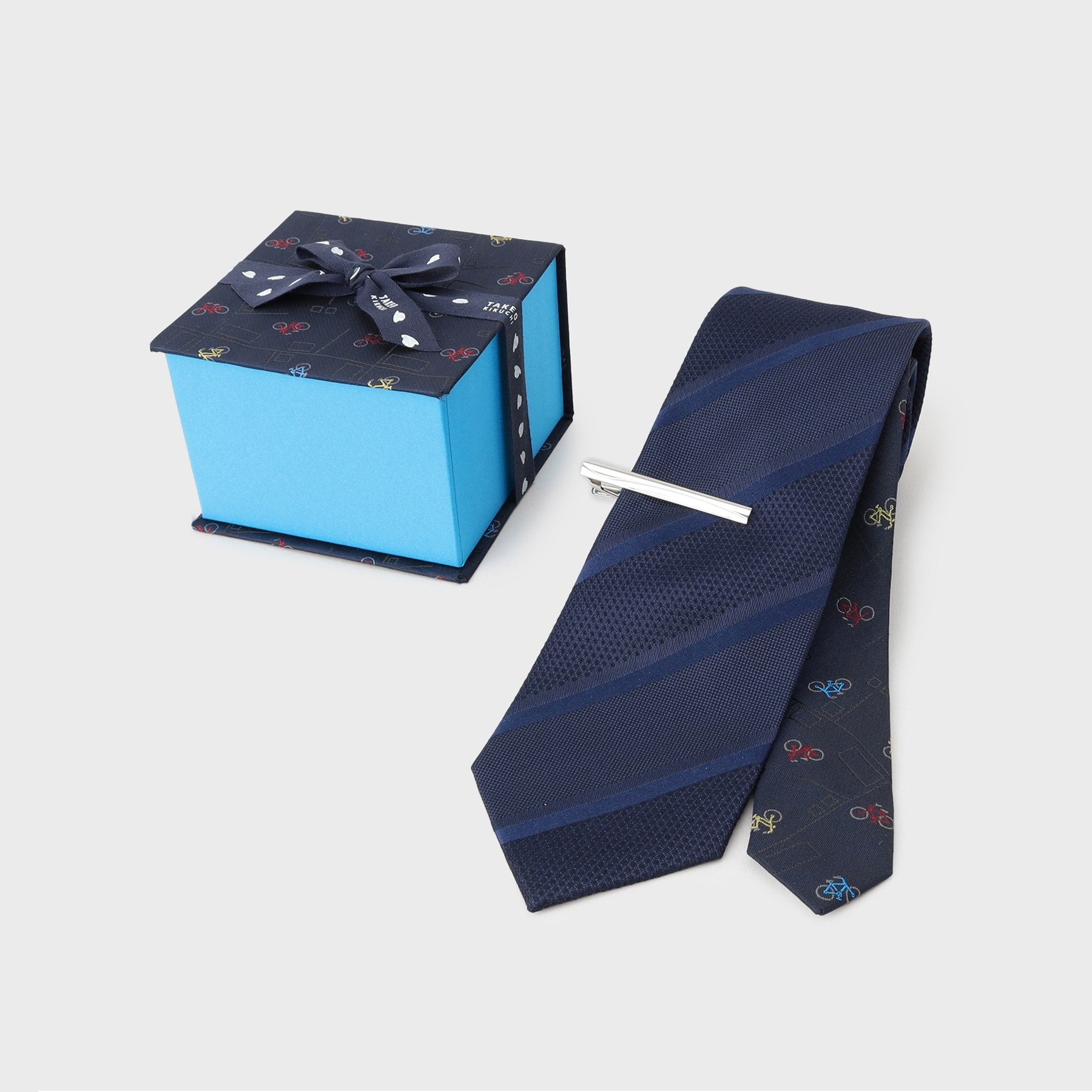 タケオキクチ TAKEO KIKUCHI 【BOXセット】クラシックシャドーストライプ ネクタイ&タイバー (ネイビー(094)) ネイビー(094)