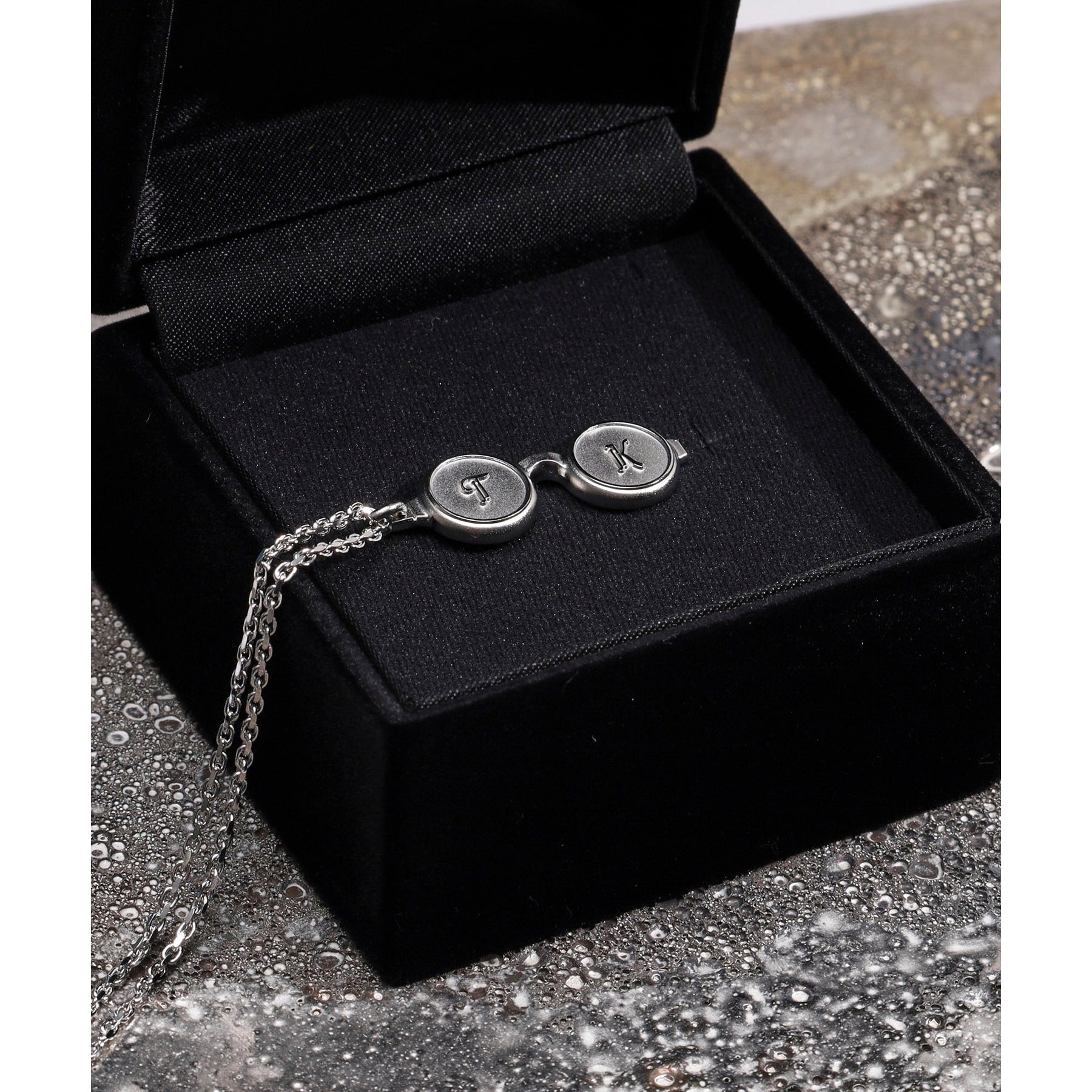 タケオキクチ TAKEO KIKUCHI 【Made in JAPAN】アーカイブ グラス ネックレス(ブラックシルバー(009)) ブラックシルバー(009)