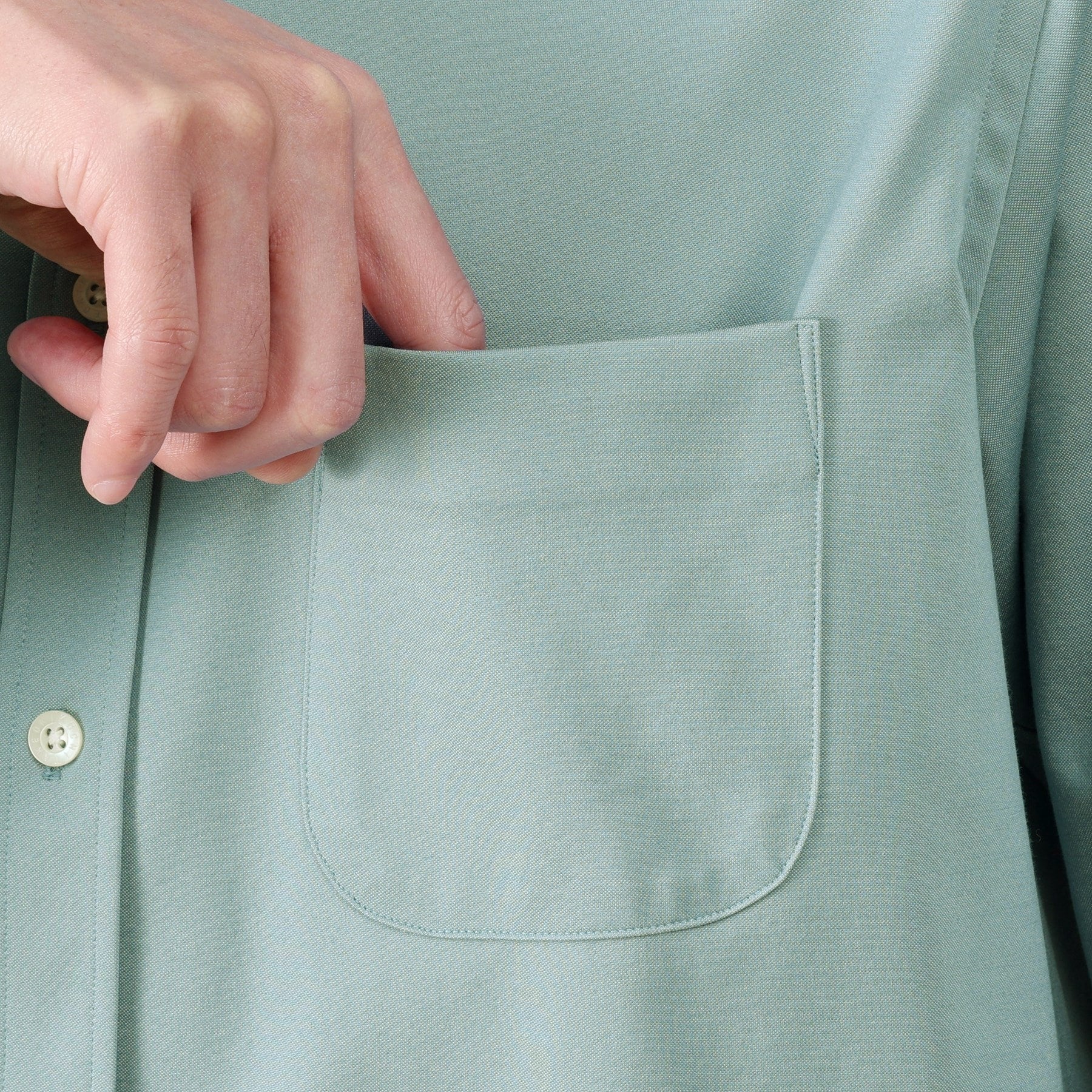 タケオキクチ TAKEO KIKUCHI 【Sサイズ~】ONOFF兼用 モクロディー ボタンダウンシャツ (ブルー(092)) ブルー(092)