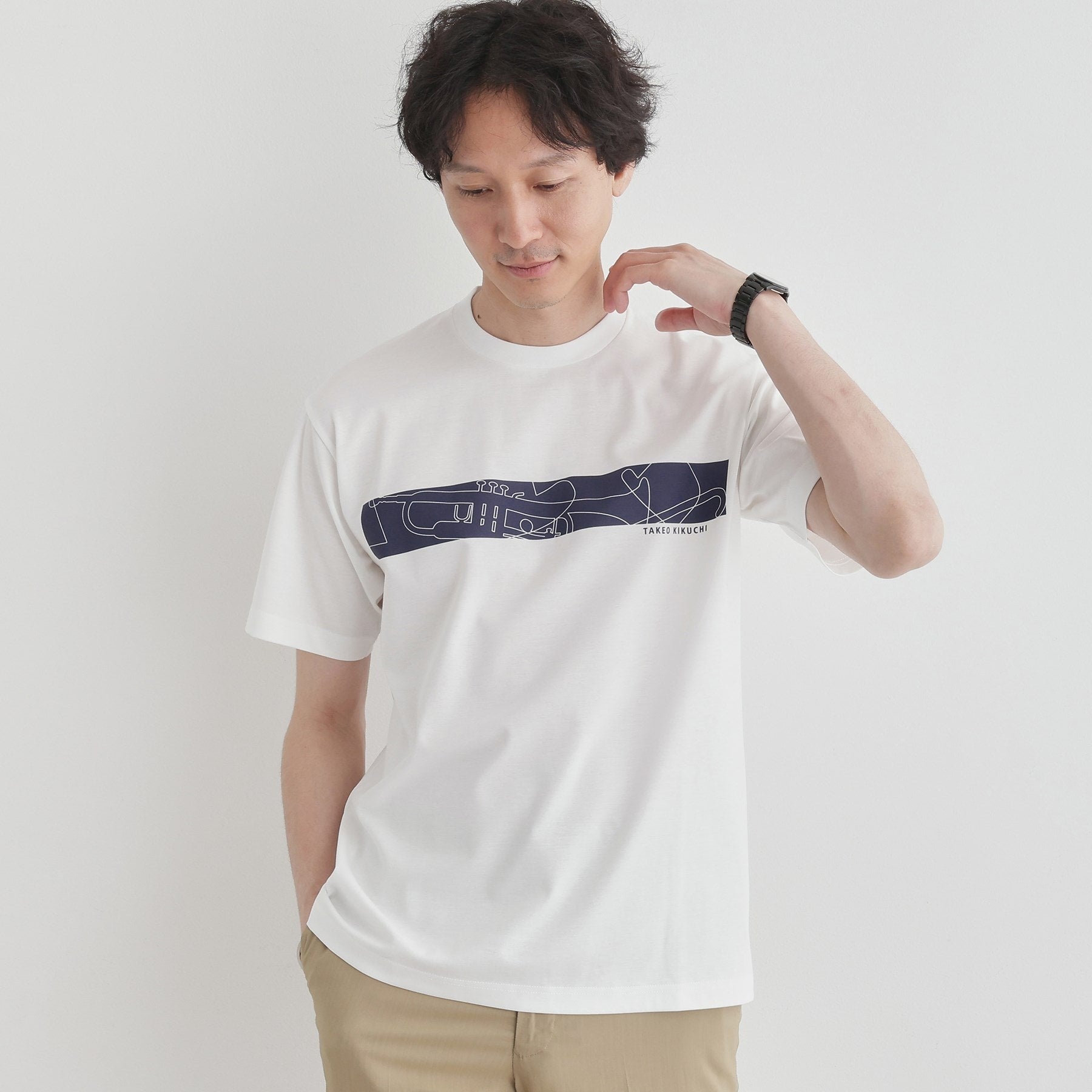 タケオキクチ TAKEO KIKUCHI バープリントポンチTシャツ (ホワイト(001)) ホワイト(001)