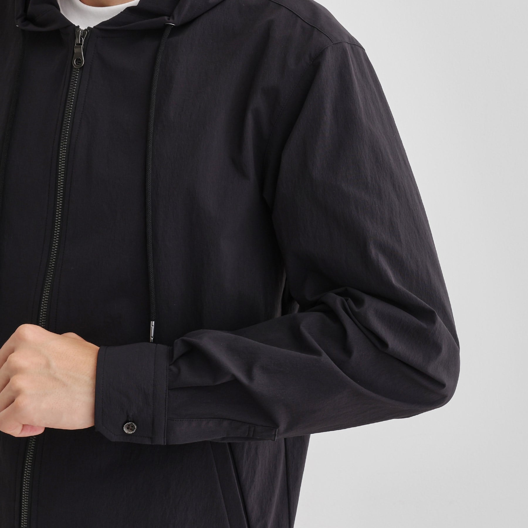 タケオキクチ TAKEO KIKUCHI 【Sサイズ~】360°ストレッチ ジップアップフードブルゾン (ブラック(019)) ブラック(019)