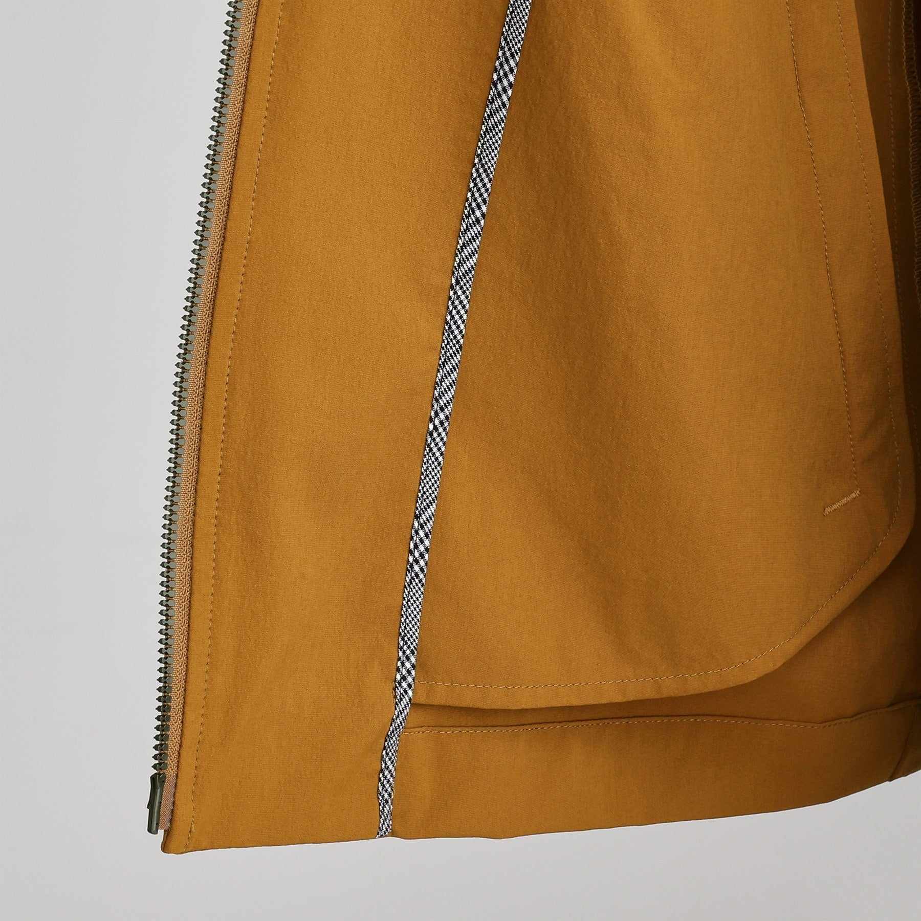 タケオキクチ TAKEO KIKUCHI 【Sサイズ~】360°ストレッチ ジップアップフードブルゾン (ブラック(019)) ブラック(019)